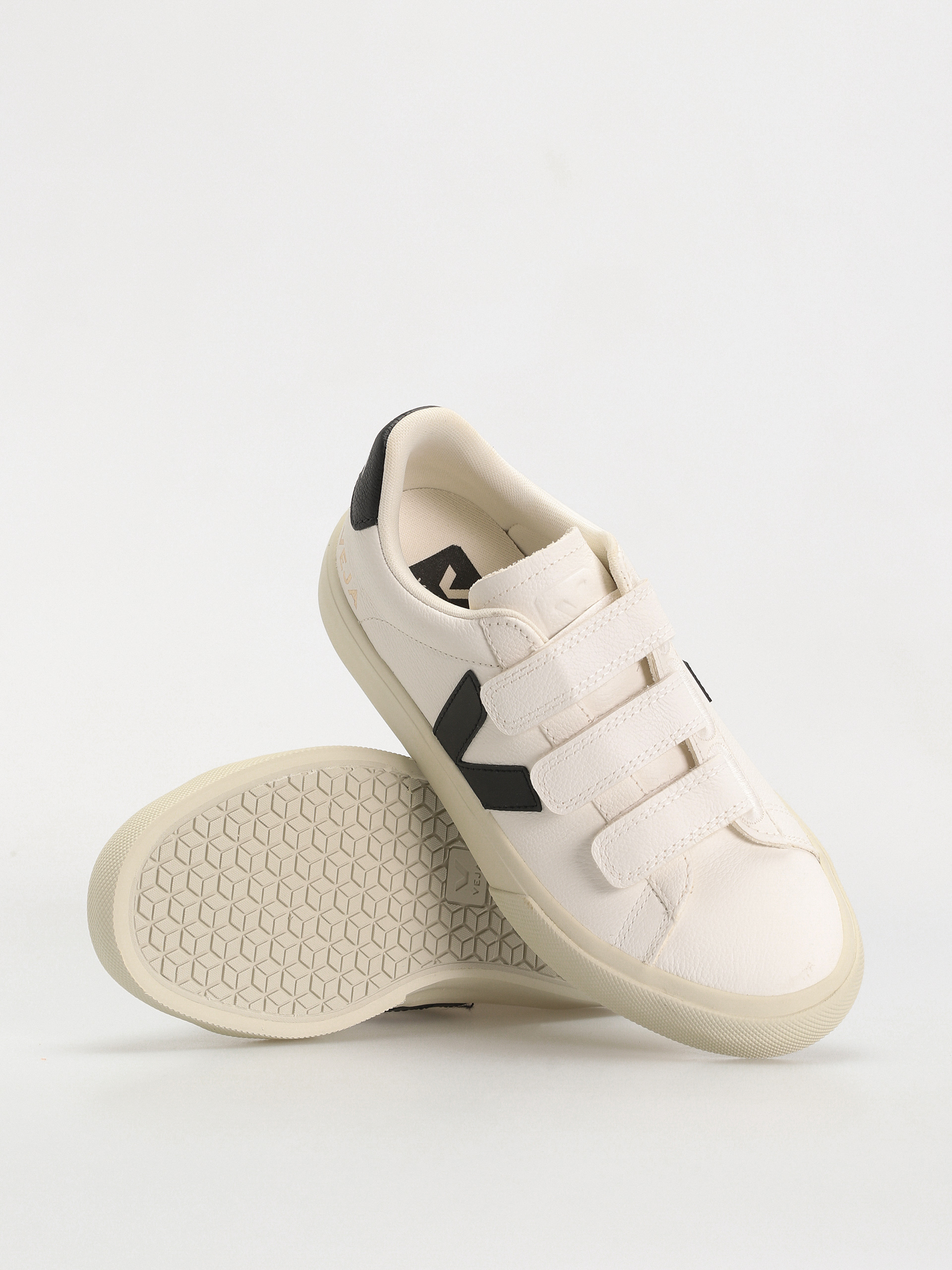 Veja Recife Logo Wmn Shoes - white, black (extra white black)