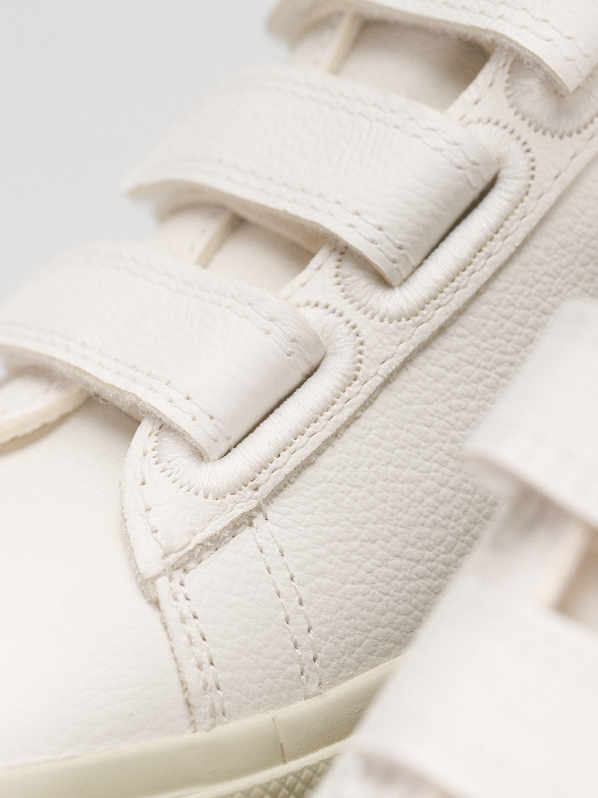 Veja Recife Logo Wmn Shoes (extra white black)