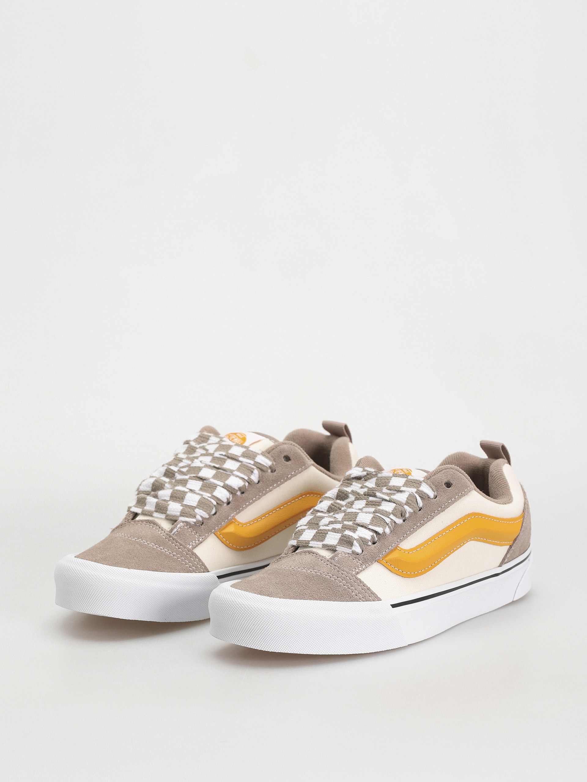 スニーカー ^VANS^ Newschool Mega Check Gray Marshmallow VN0009QC0BP1 Vans Knu Skool Mega Check Gray / Marshmallow - Jun 2024