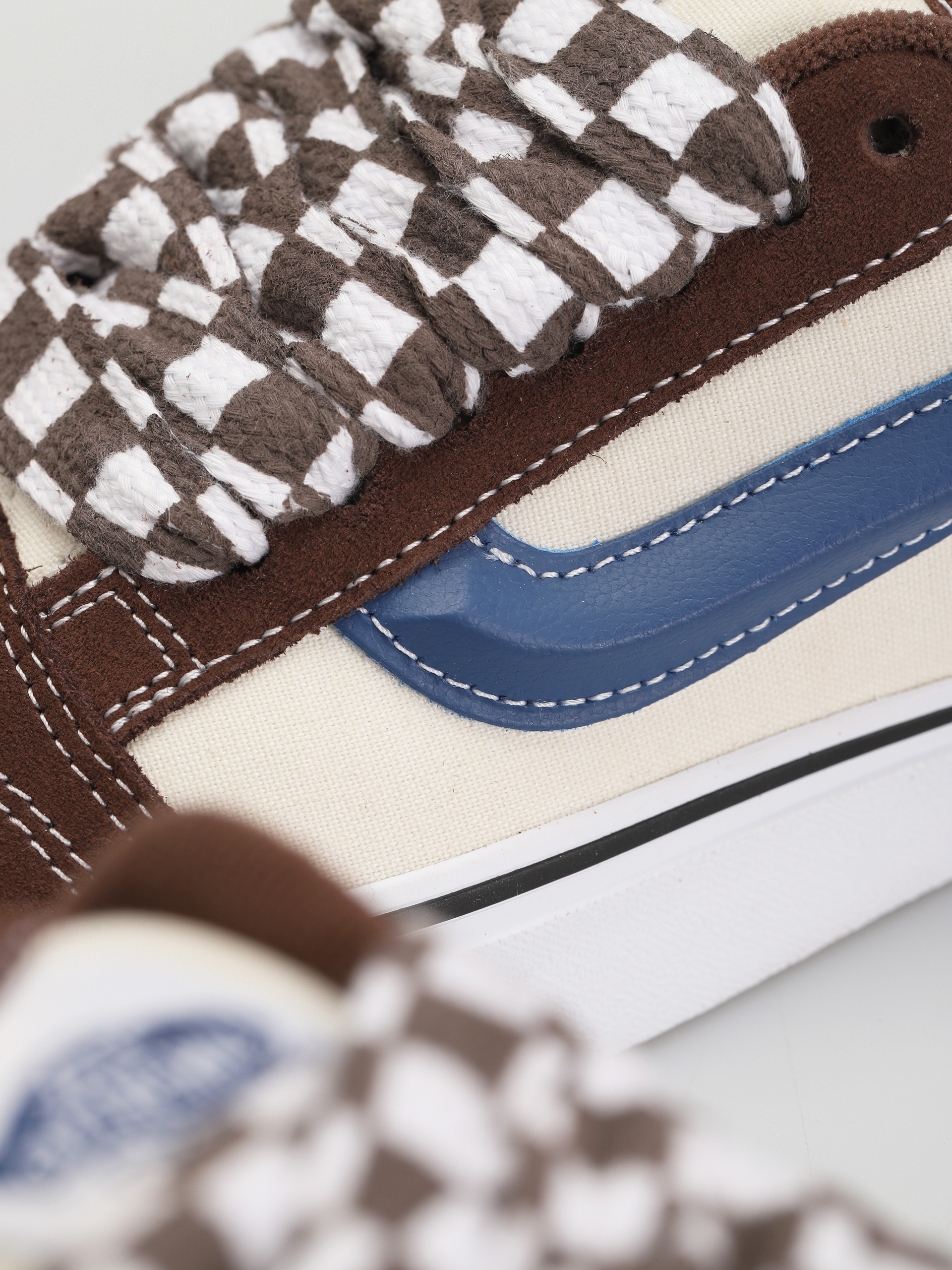 Vans Knu Skool Shoes (mega check potting soil)