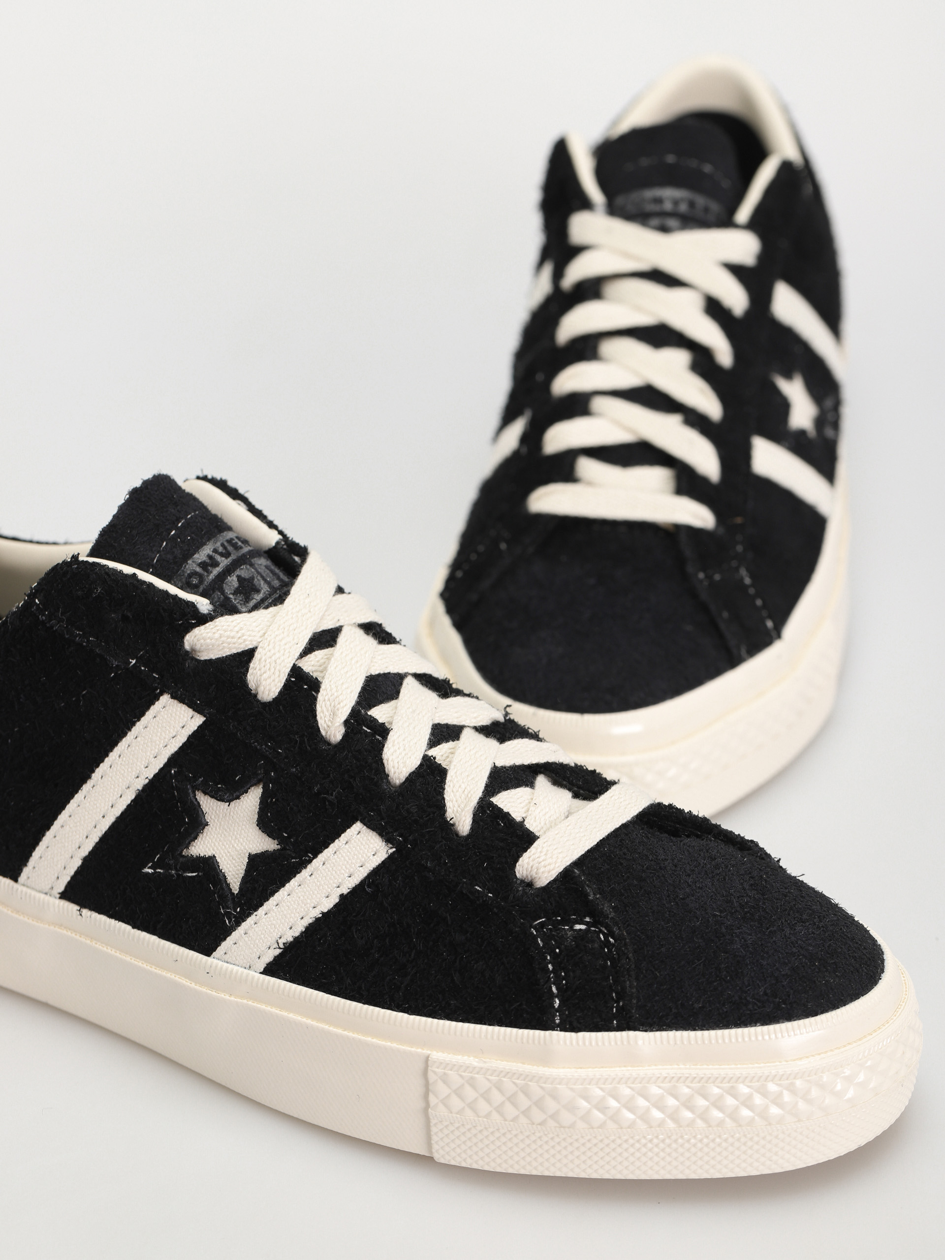 Converse One Star Academy Pro Shoes (black)