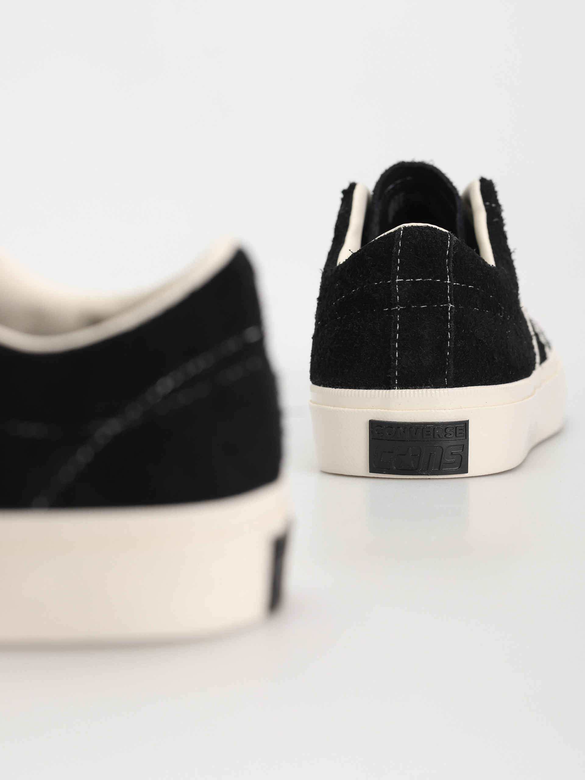 Converse One Star Academy Pro Shoes (black)