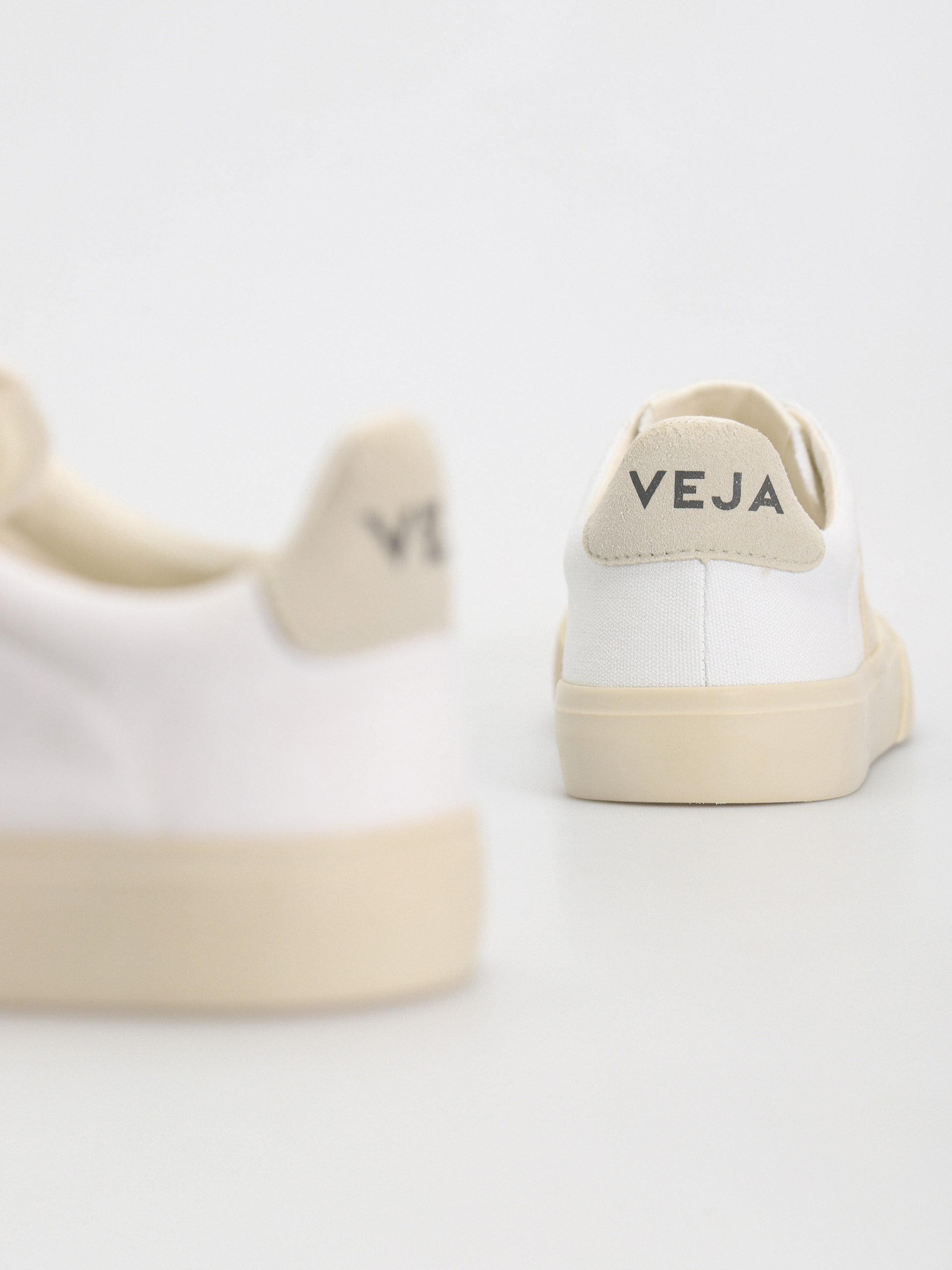 Veja Campo Canvas Wmn Shoes (white pierre)