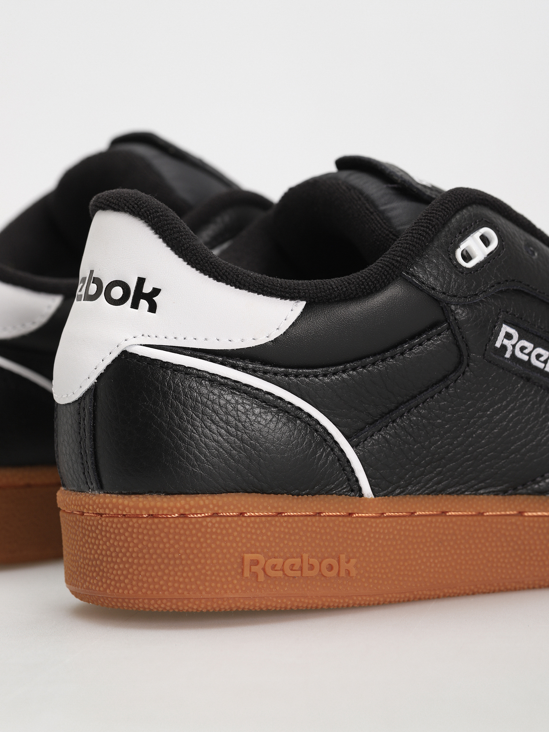 Reebok Club C Bulc Shoes (black/ftwwht/rbkg03)