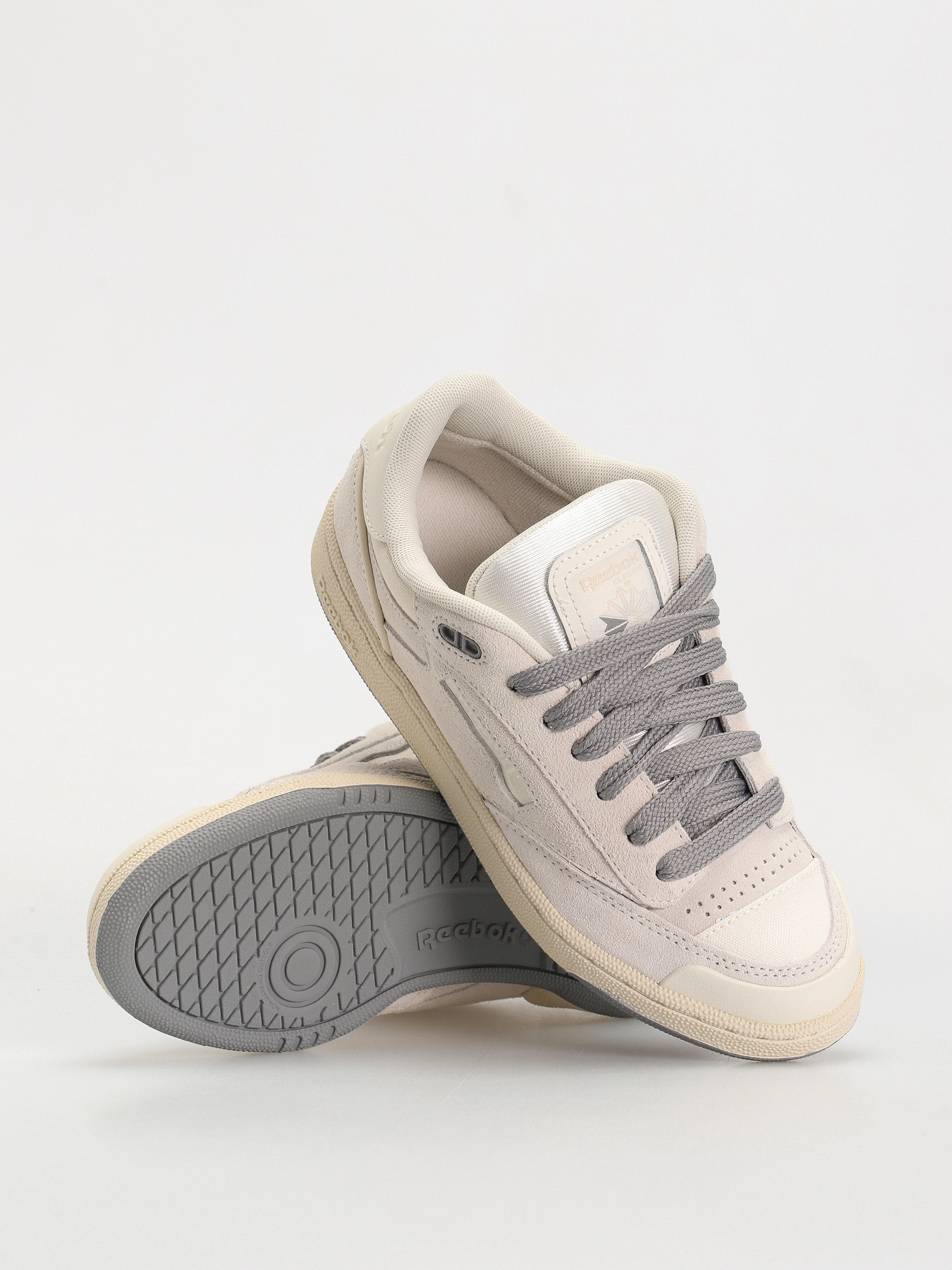 Reebok Club C Bulc Wmn Shoes grey (chalk/alabas/pugry5)