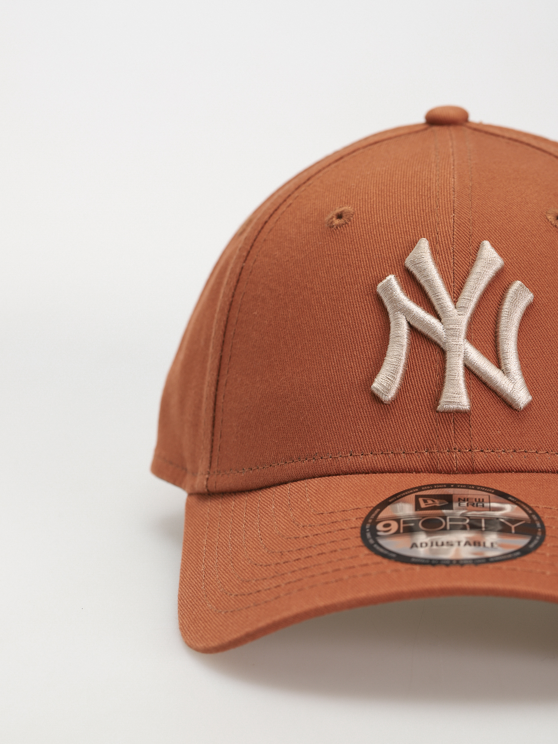 New Era League Essential 9Forty New York Yankees Cap (brown)
