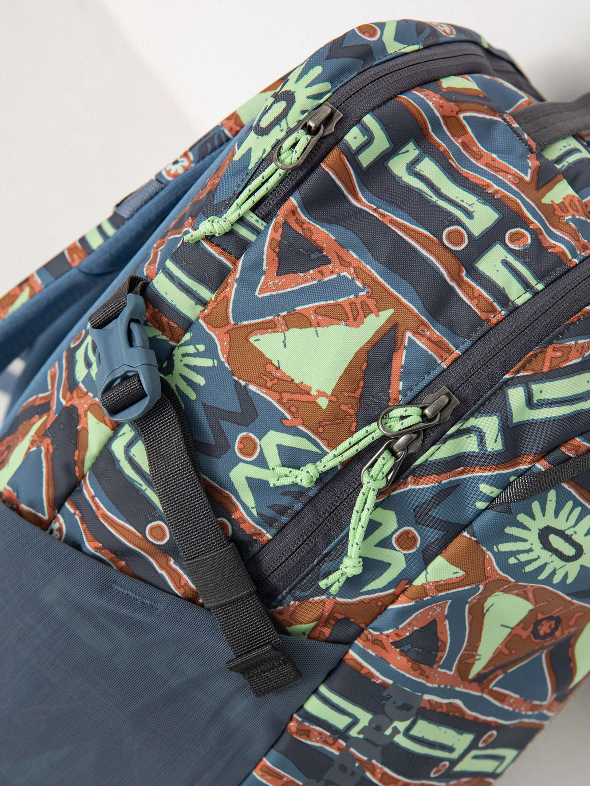 Patagonia Rucksack Refugio Day Pack 26L (high hopes geo forge grey)