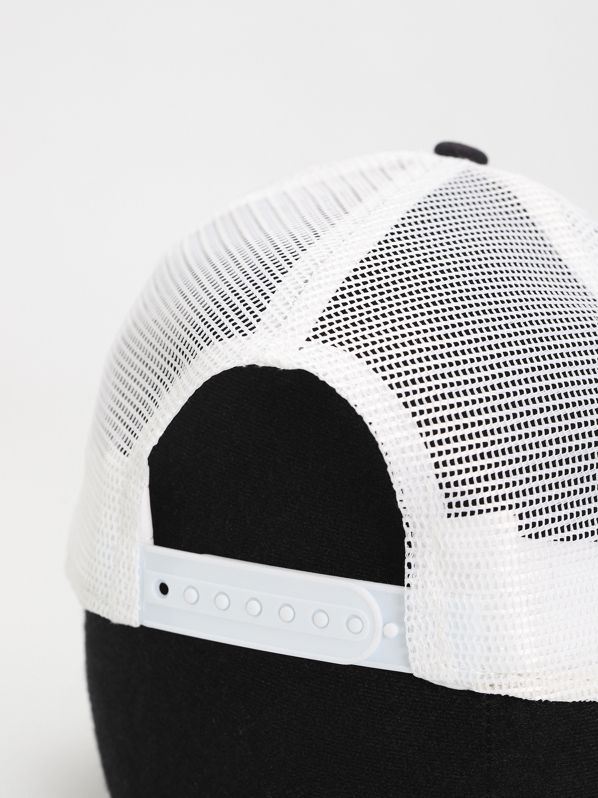 New Era League Essential Trucker New York Yankees Cap (navy/white)