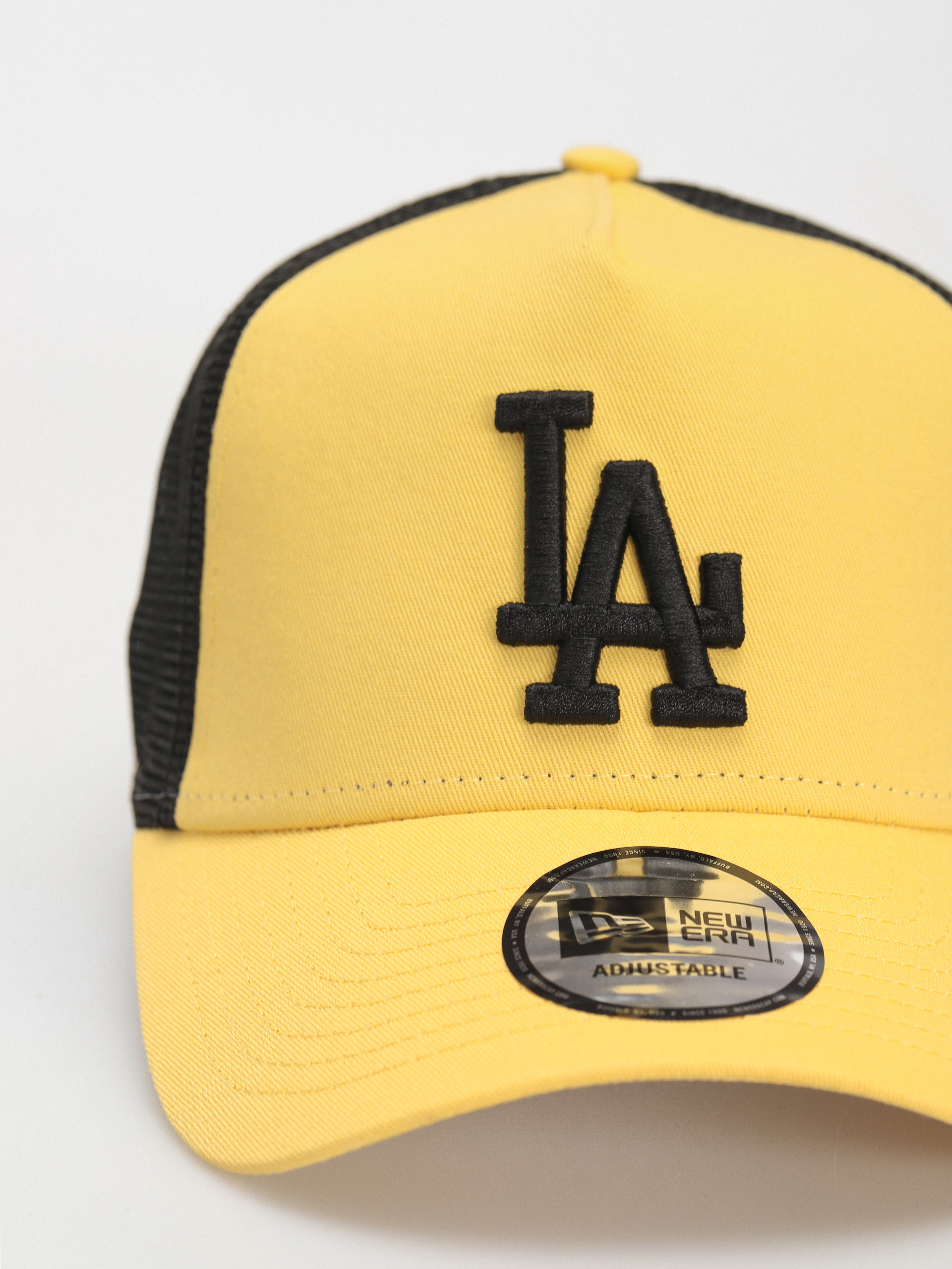 New Era League Essential Trucker Los Angeles Dodgers Cap yellow