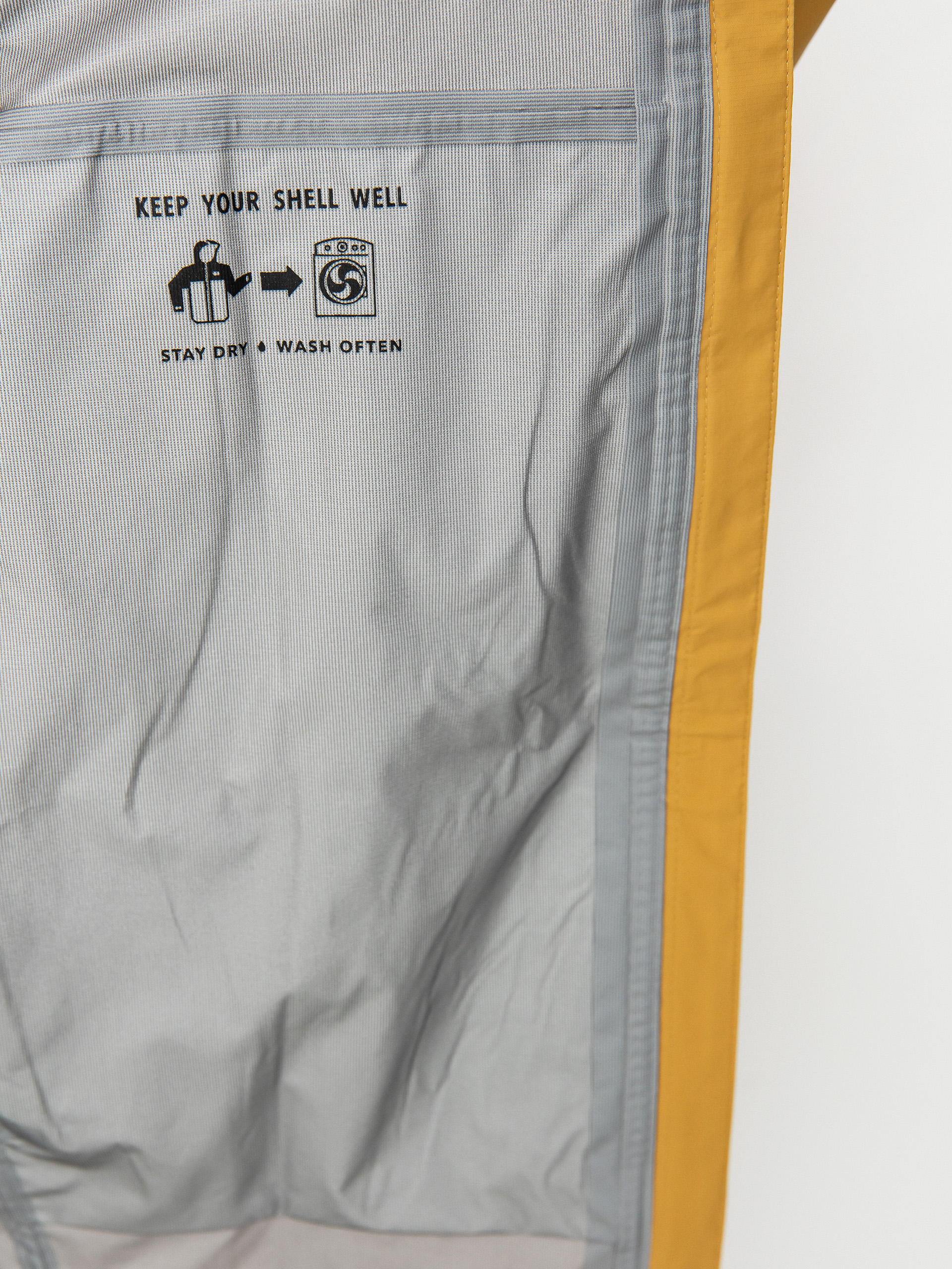 Patagonia Torrentshell 3L Jacket (golden caramel)