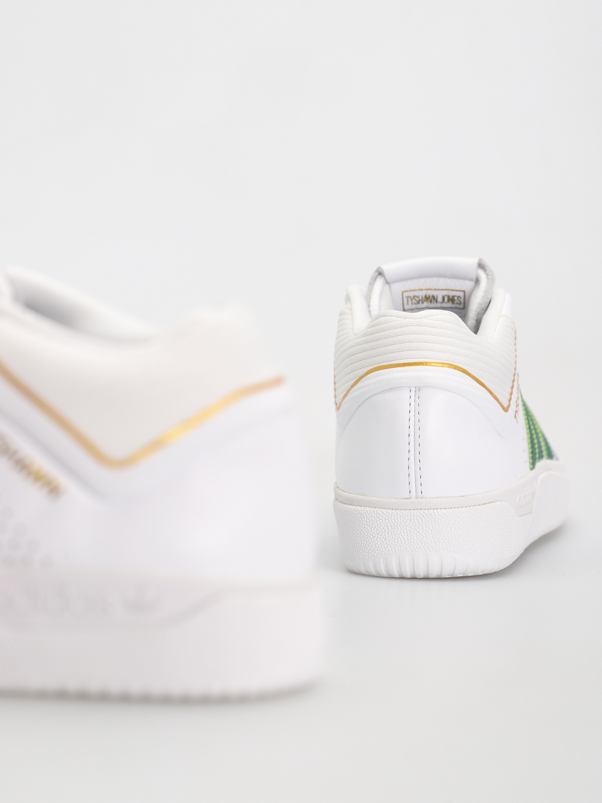 adidas Tyshawn Shoes (ftwwht/drkgrn/blubir)