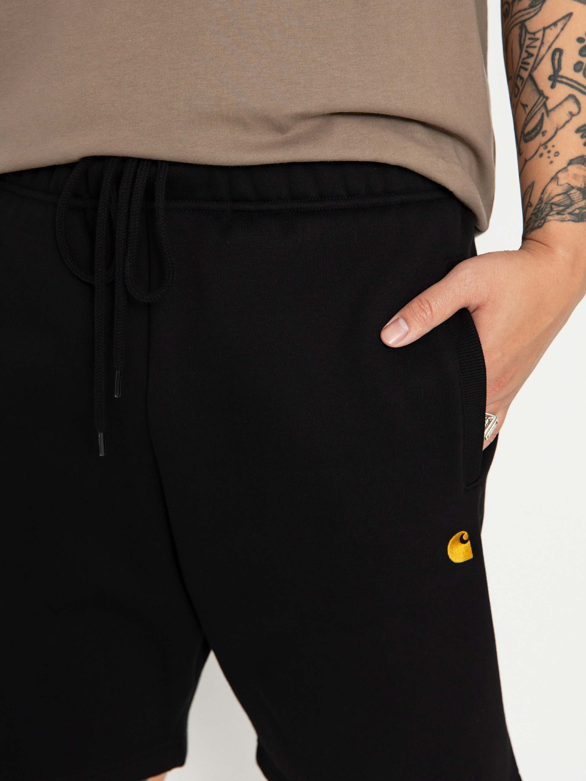 Carhartt WIP Shorts Chase (black/gold)