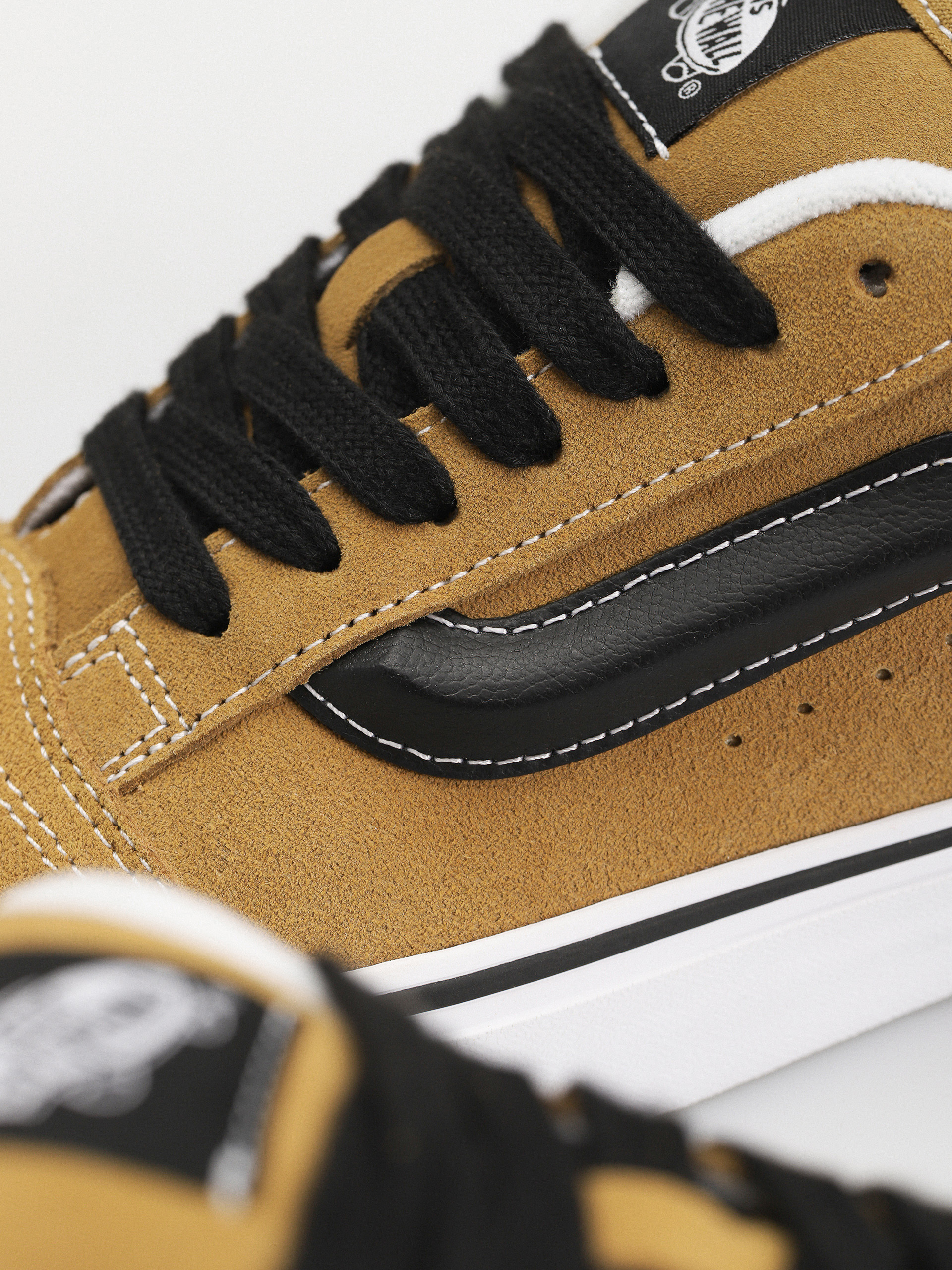 Vans Knu Skool Shoes (suede antelope)