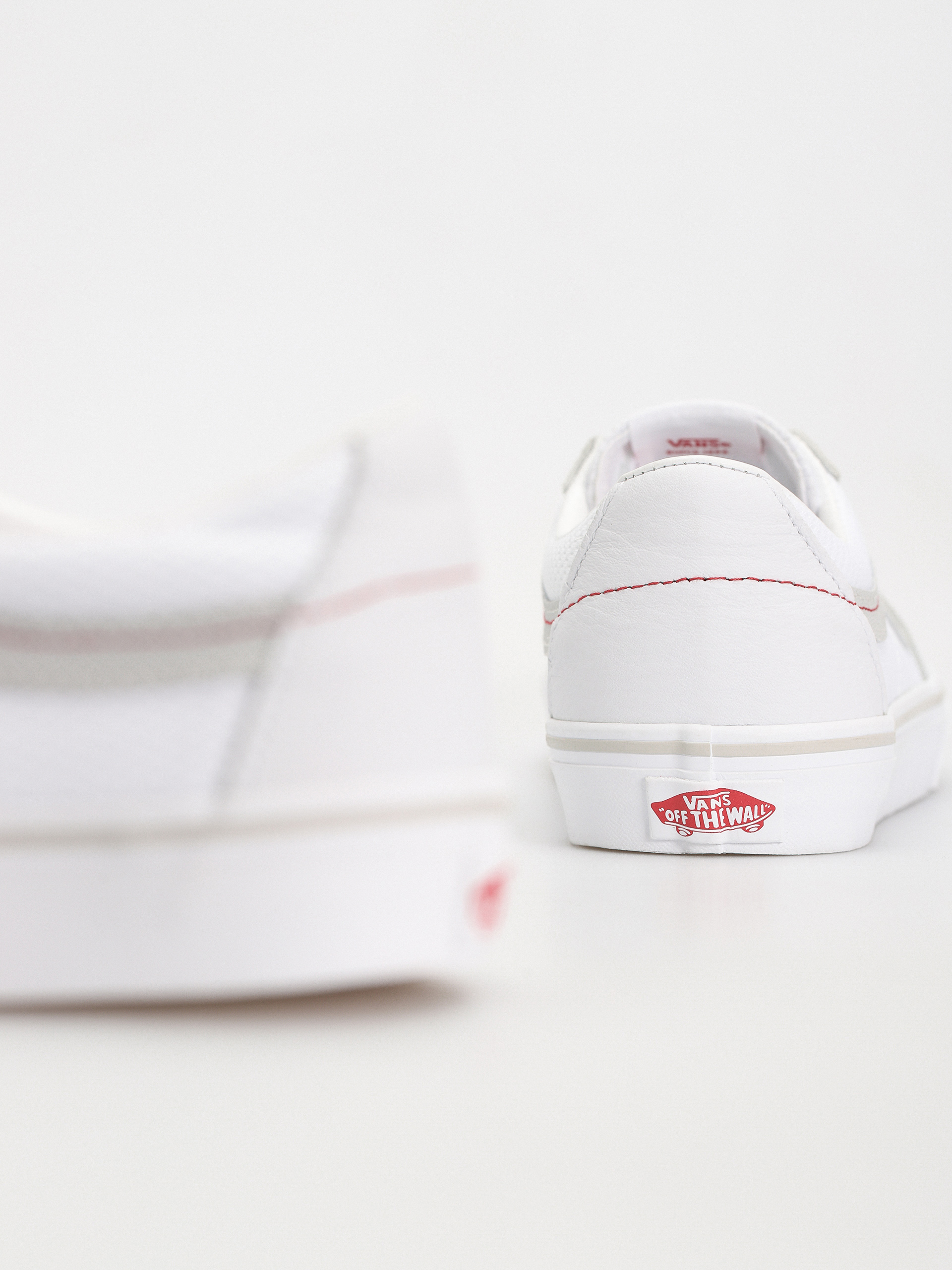 Vans Sk8 Low Shoes (retro skate white/red)