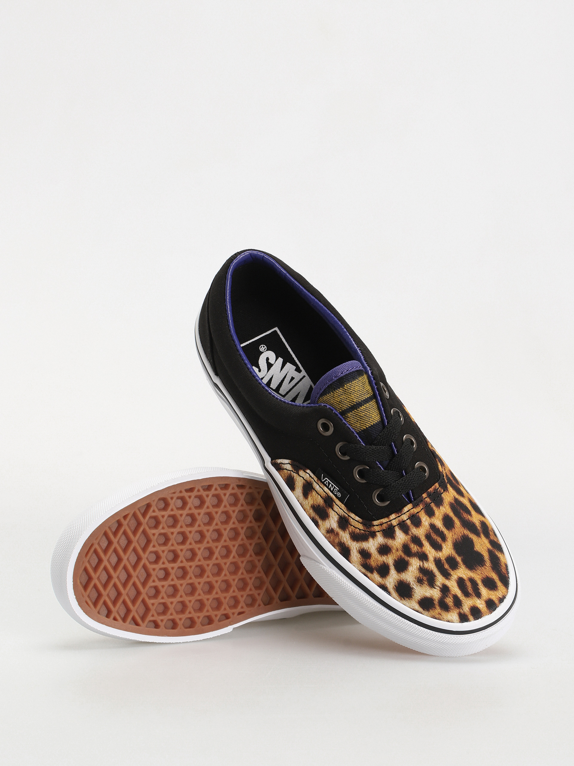 Vans Era Shoes (90s grunge black)