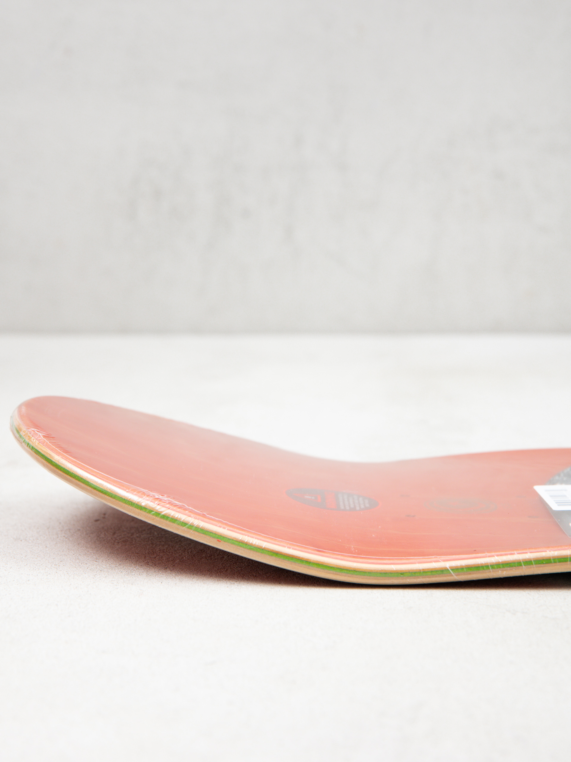 Foundation Arrow Deck (red/black)