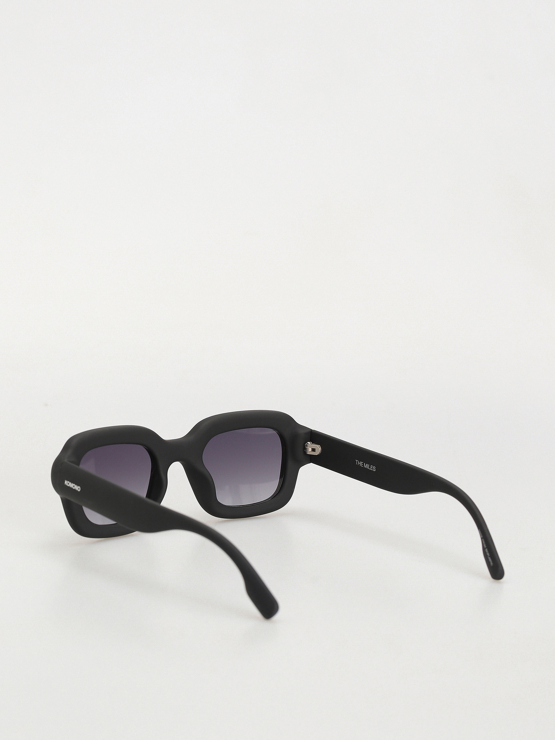 Komono Sunglasses Miles (carbon)