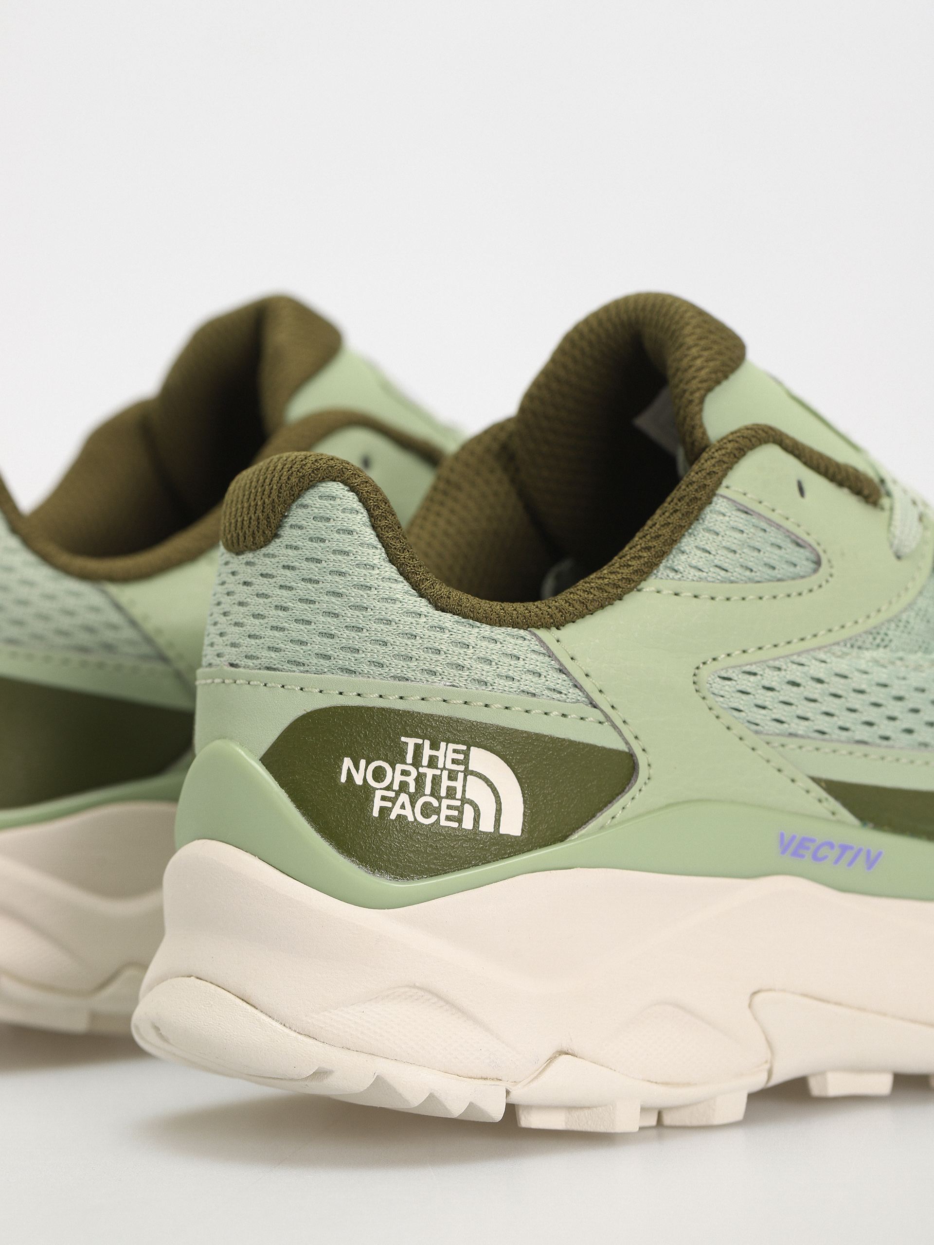 The North Face Vectiv Taraval Wmn Schuhe (misty sage/forest olive)