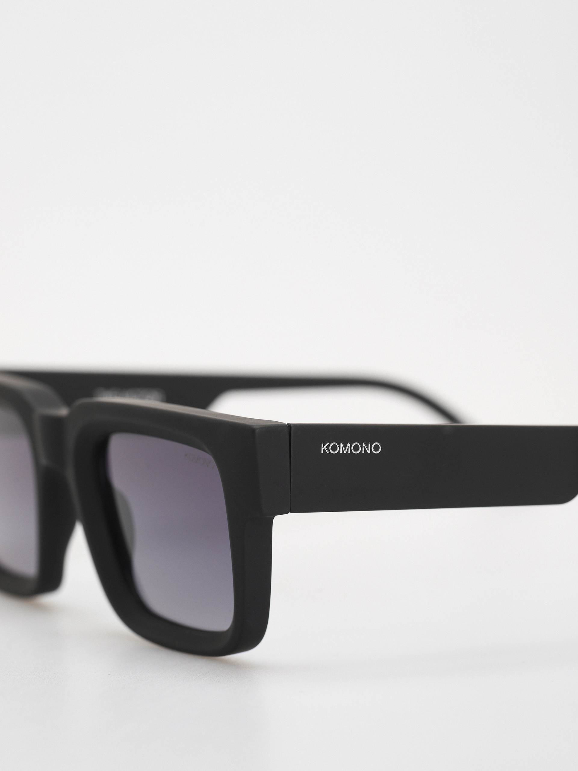Komono Sunglasses Victor (carbon)
