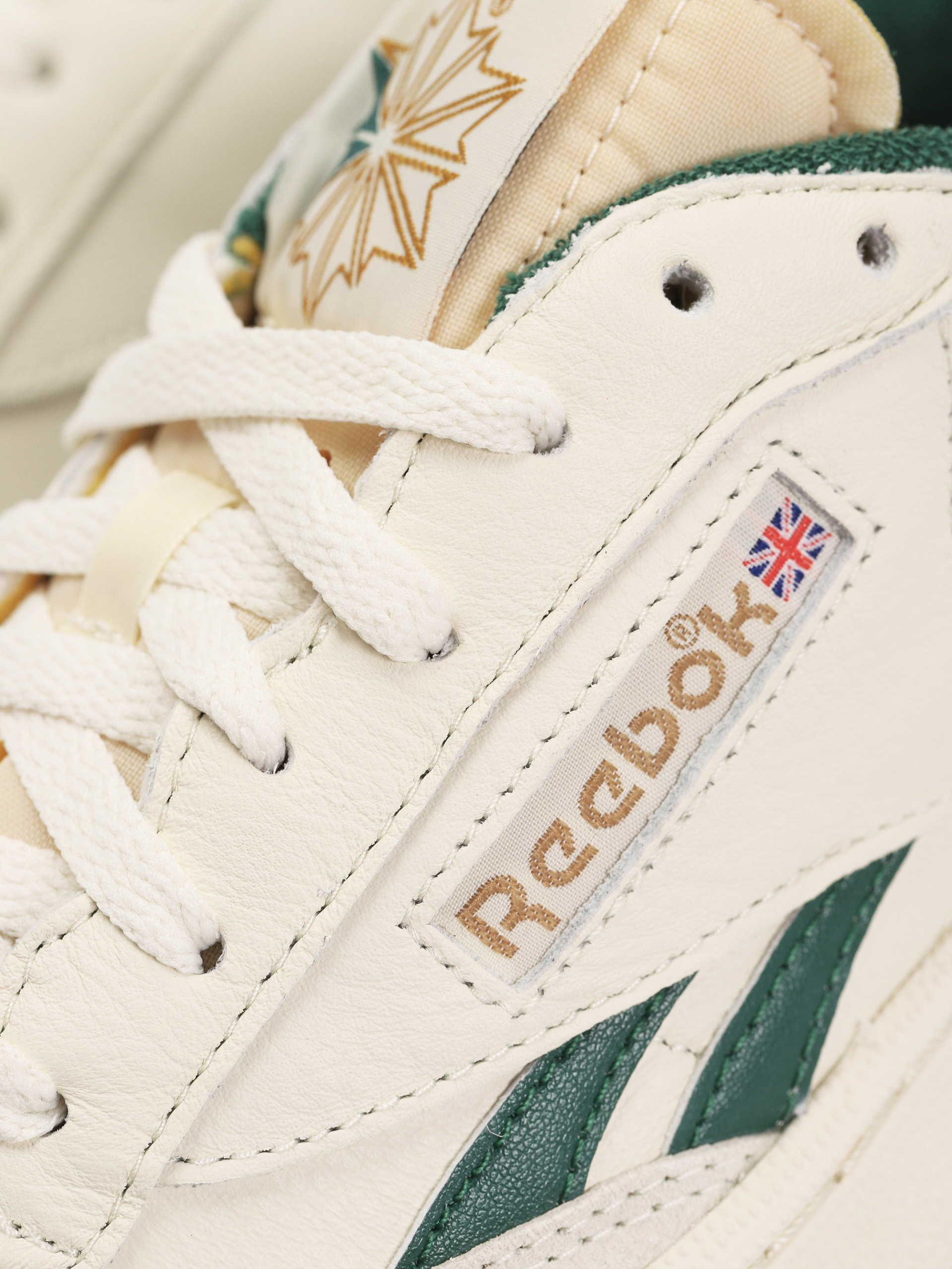 Reebok Club C Revenge Vintage Shoes (vintagechalk/darkgreen/trekbrw)