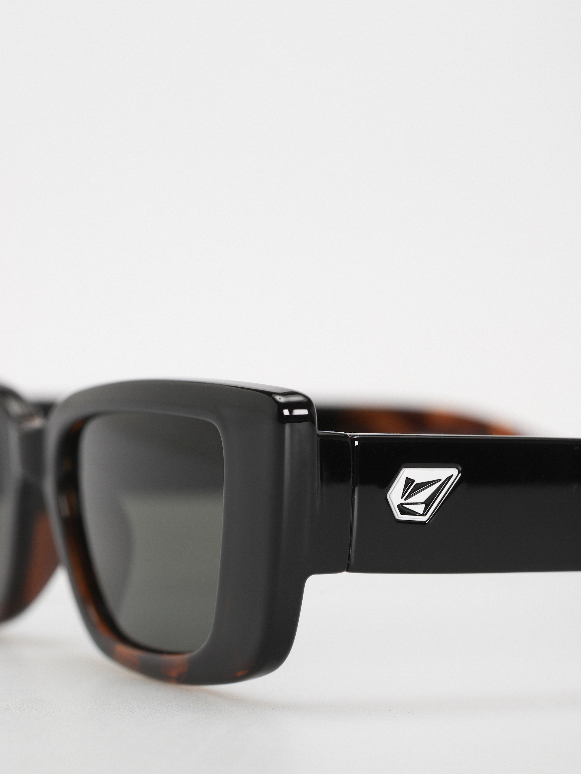 Volcom Sunglasses Strange Land (gloss darkside/gray polar)