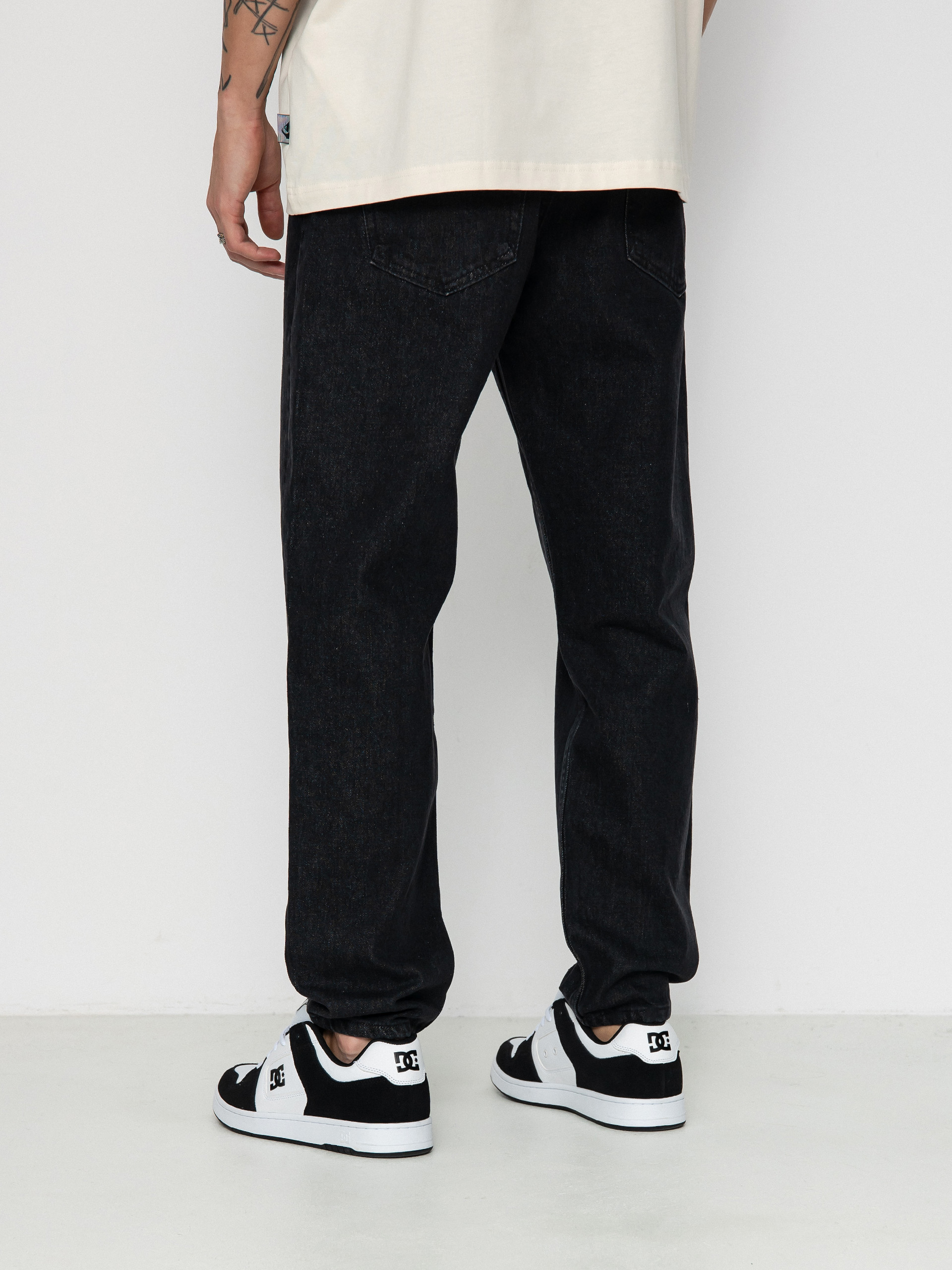 MassDnm Jeans Box Pants (black washed)