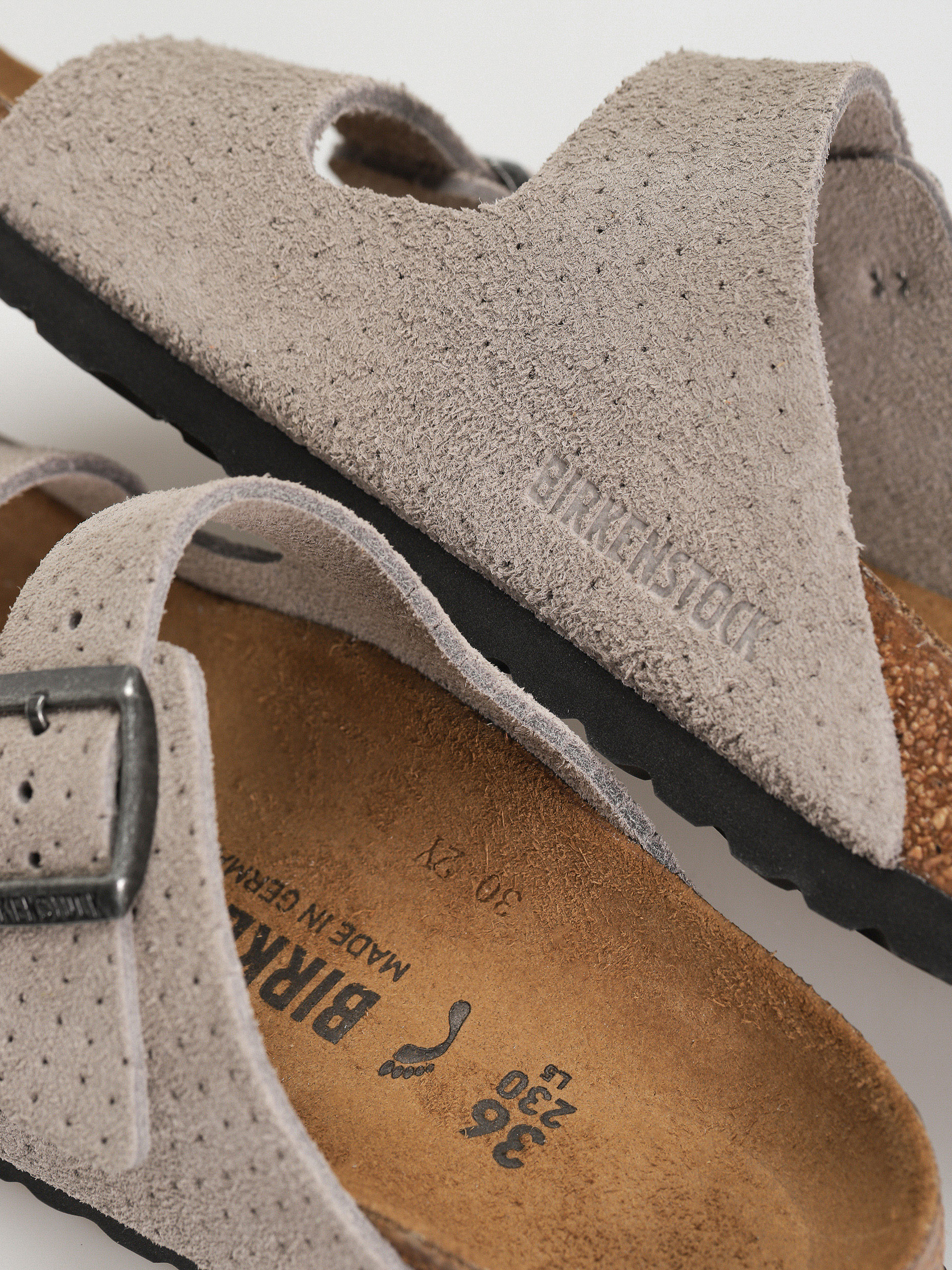 Birkenstock Arizona Suede Embossed Narrow Wmn Flip-flops (emboss dots stone coin)