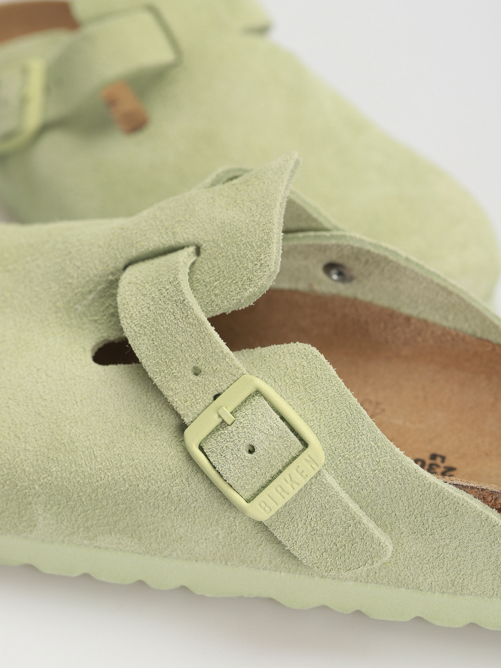 Birkenstock Boston Suede Leather Narrow Wmn Flip-flops (faded lime)
