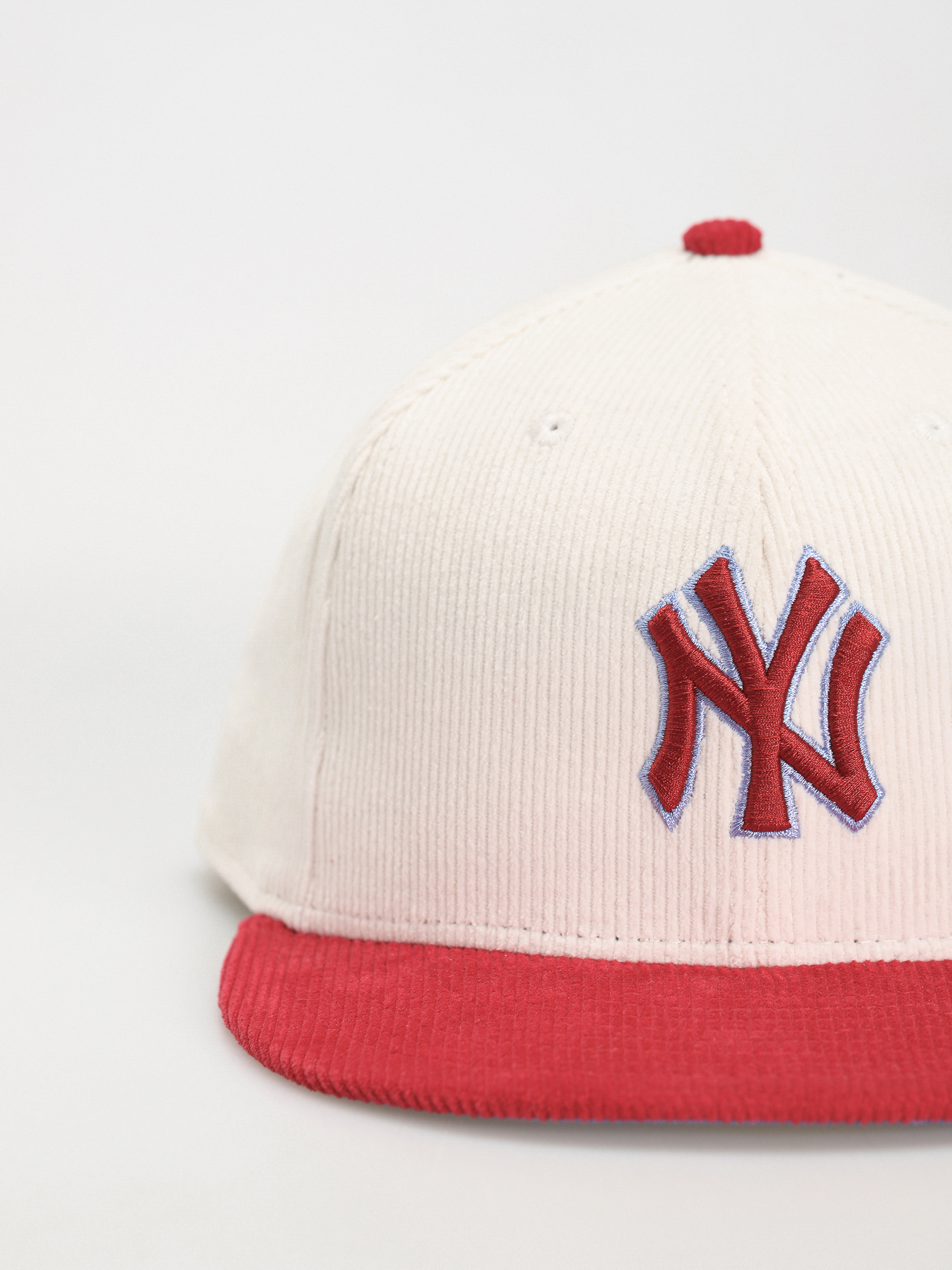 New Era Cord 59Fifty New York Yankees Cap (off white/red)