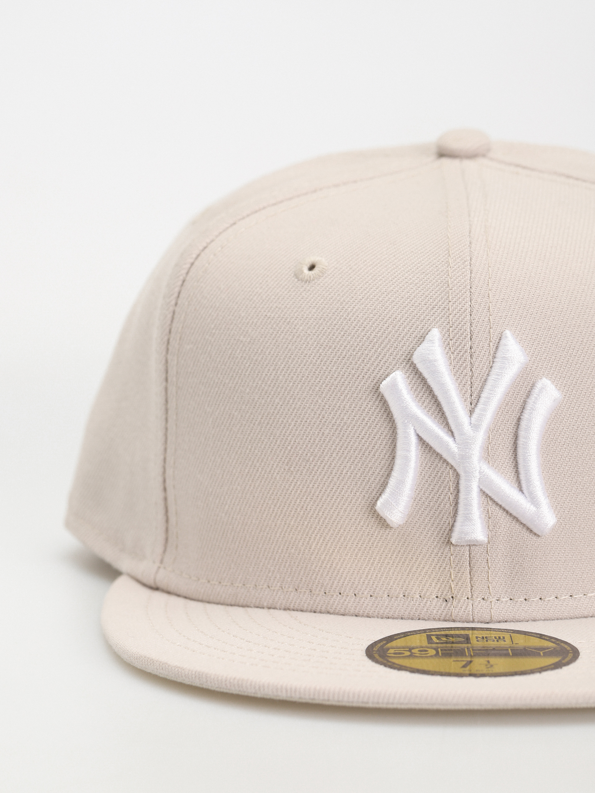 New Era League Essential 59Fifty New York Yankees Cap (camel)