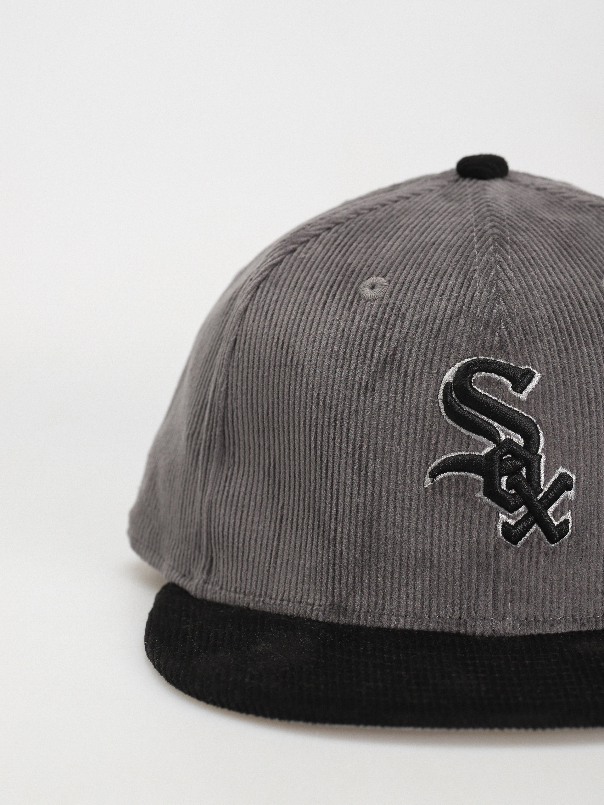 New Era Cord 59Fifty Chicago White Sox Cap (gray/black)