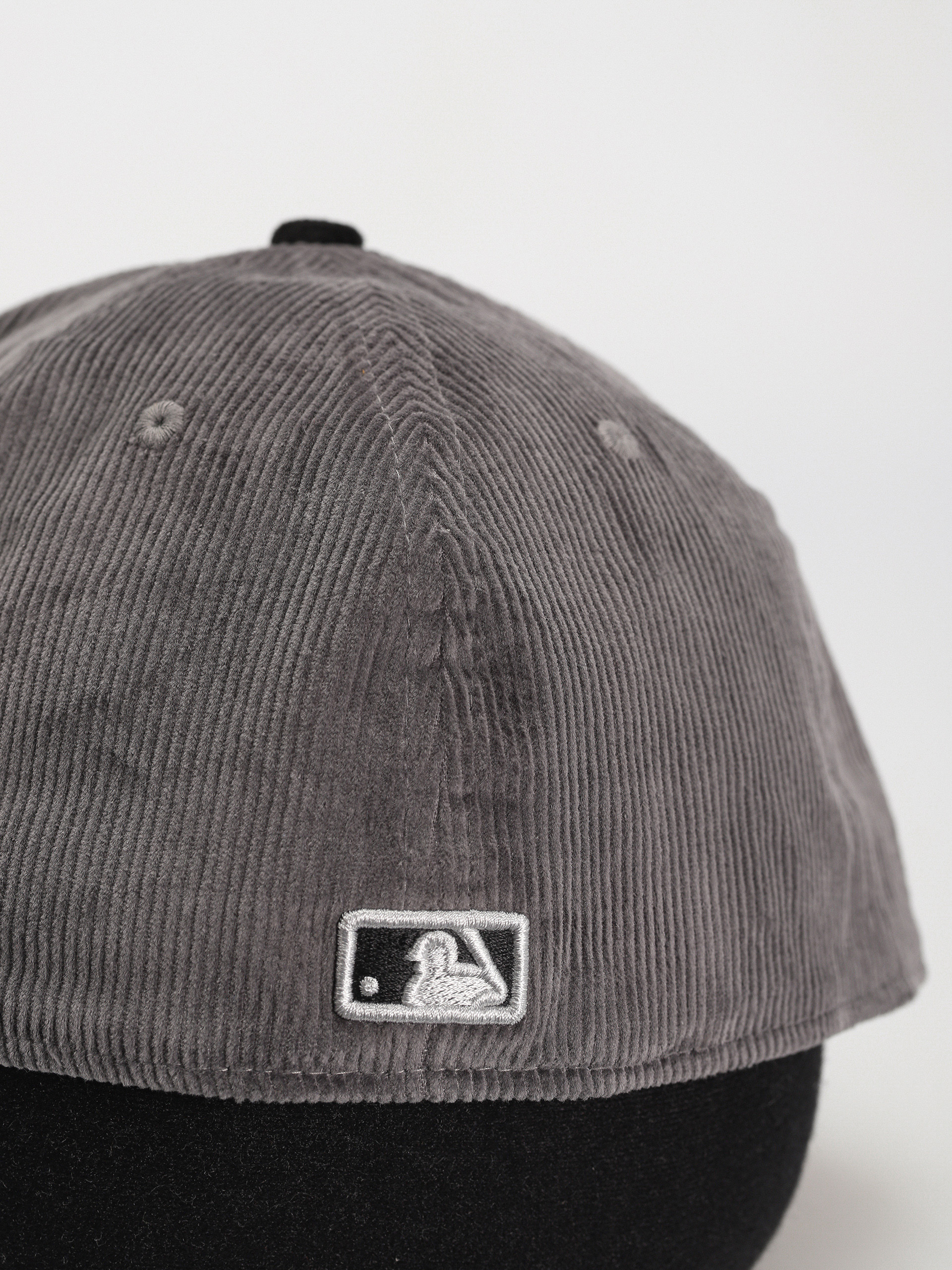 New Era Cord 59Fifty Chicago White Sox Cap (gray/black)