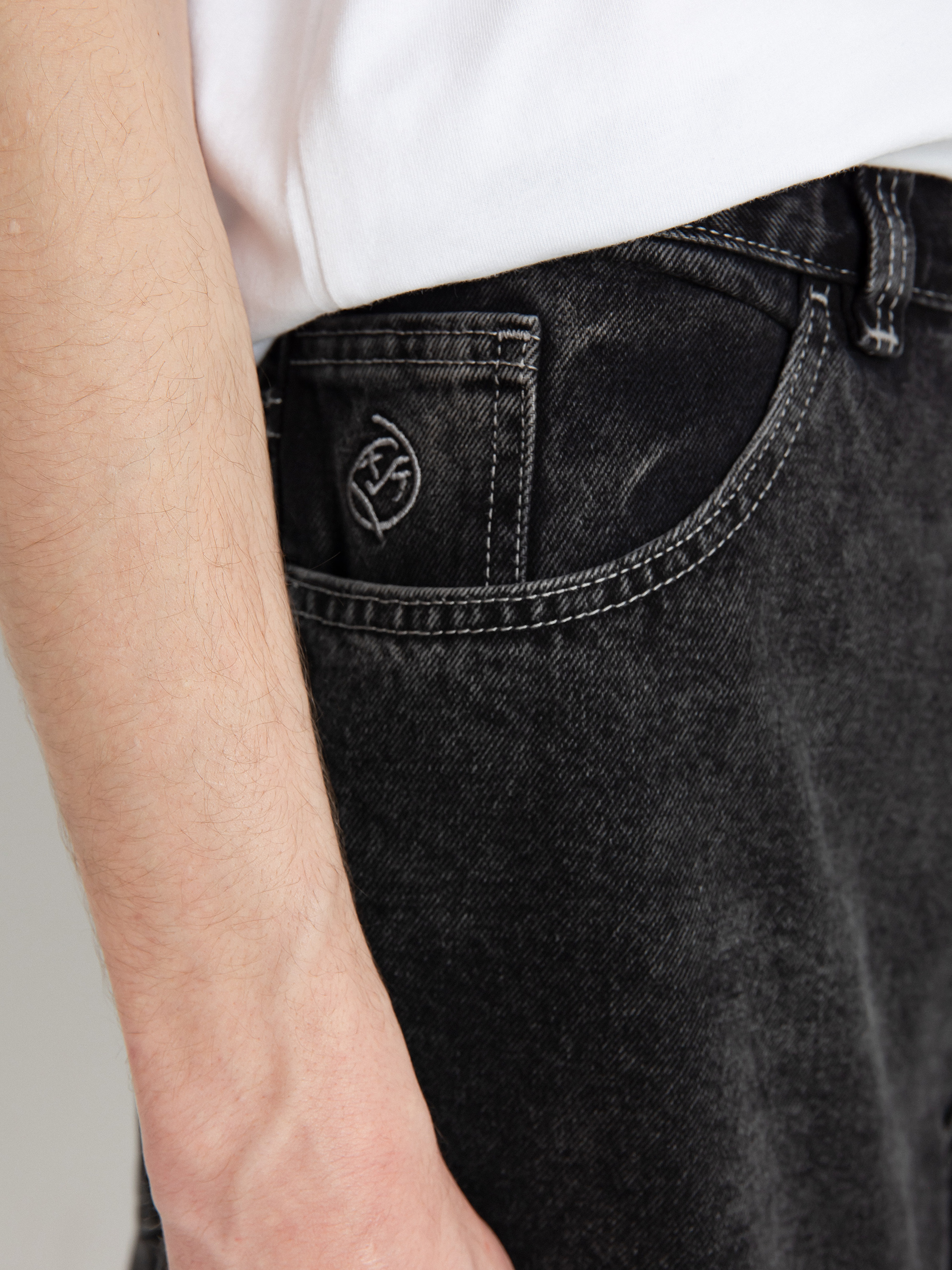 Polar Skate Shorts Big Boy (silver black)