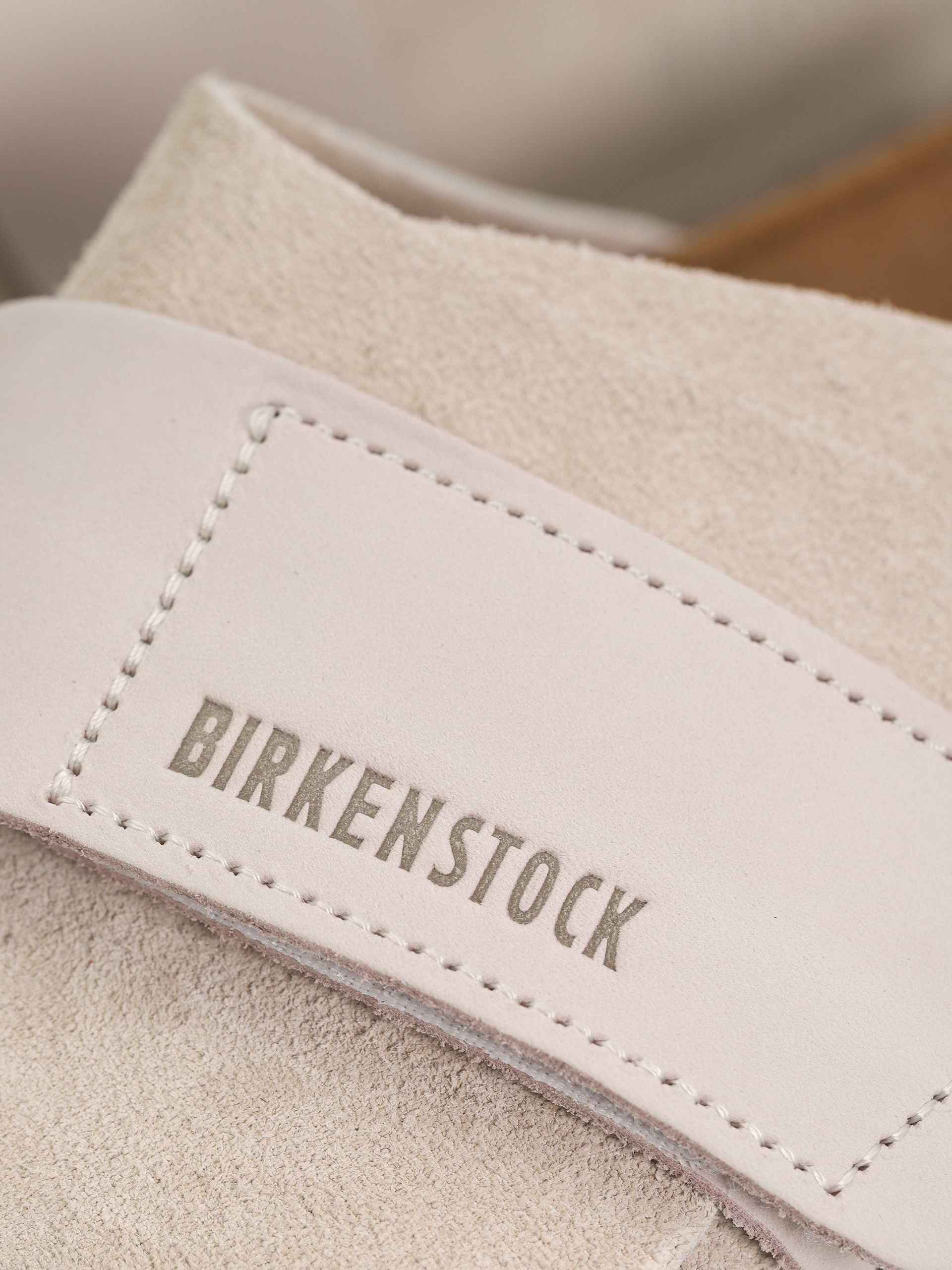 Birkenstock Kyoto Nubuck Suede Leather Narrow Wmn Flip Flops (antique white)