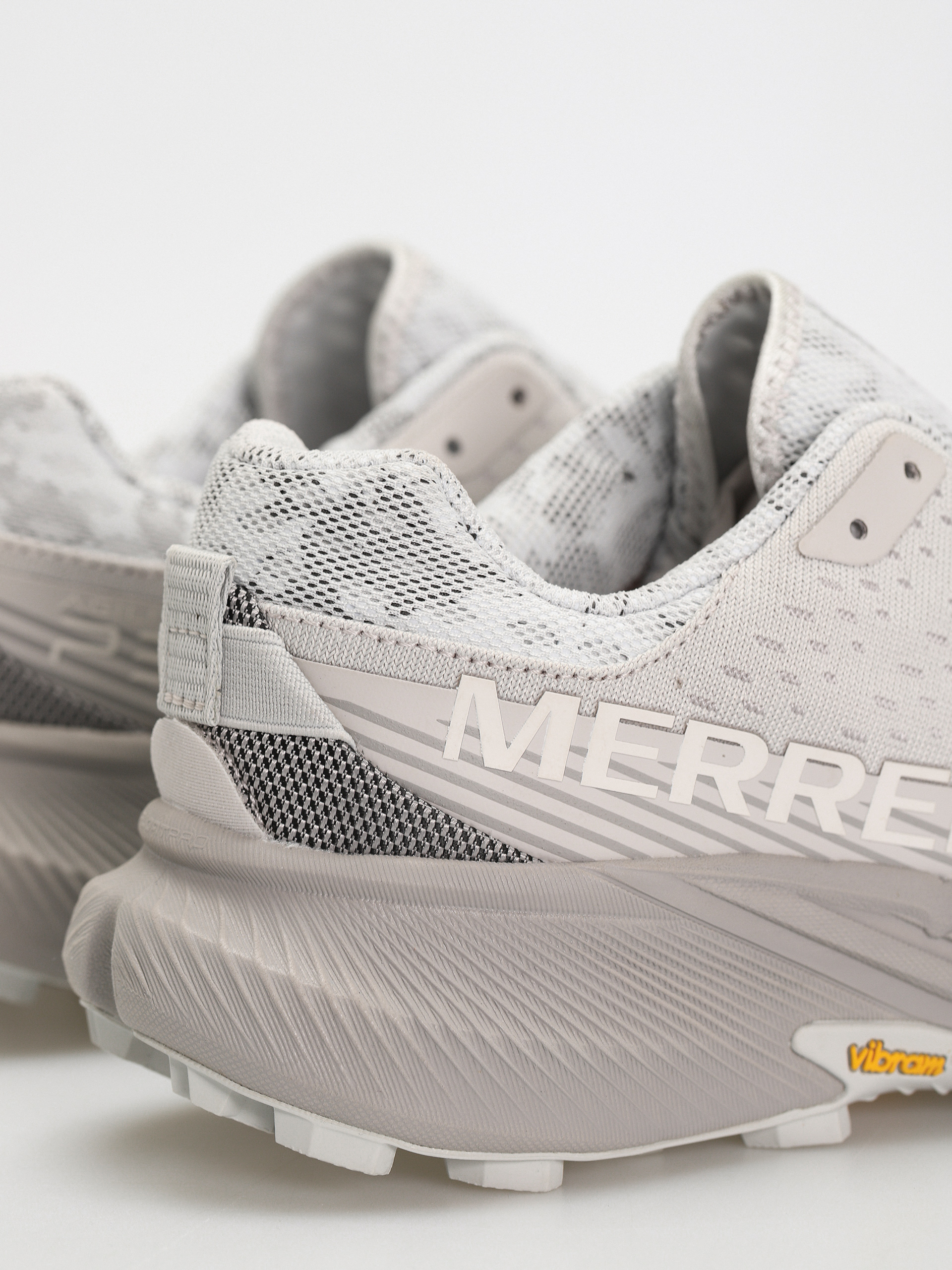 Merrell Agility Peak 5 Shoes (cloud)