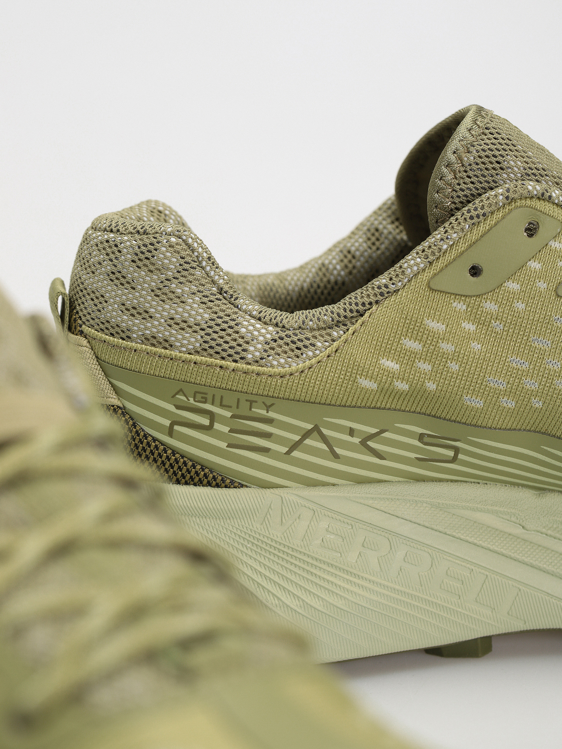 Merrell Agility Peak 5 Shoes (mosstone)