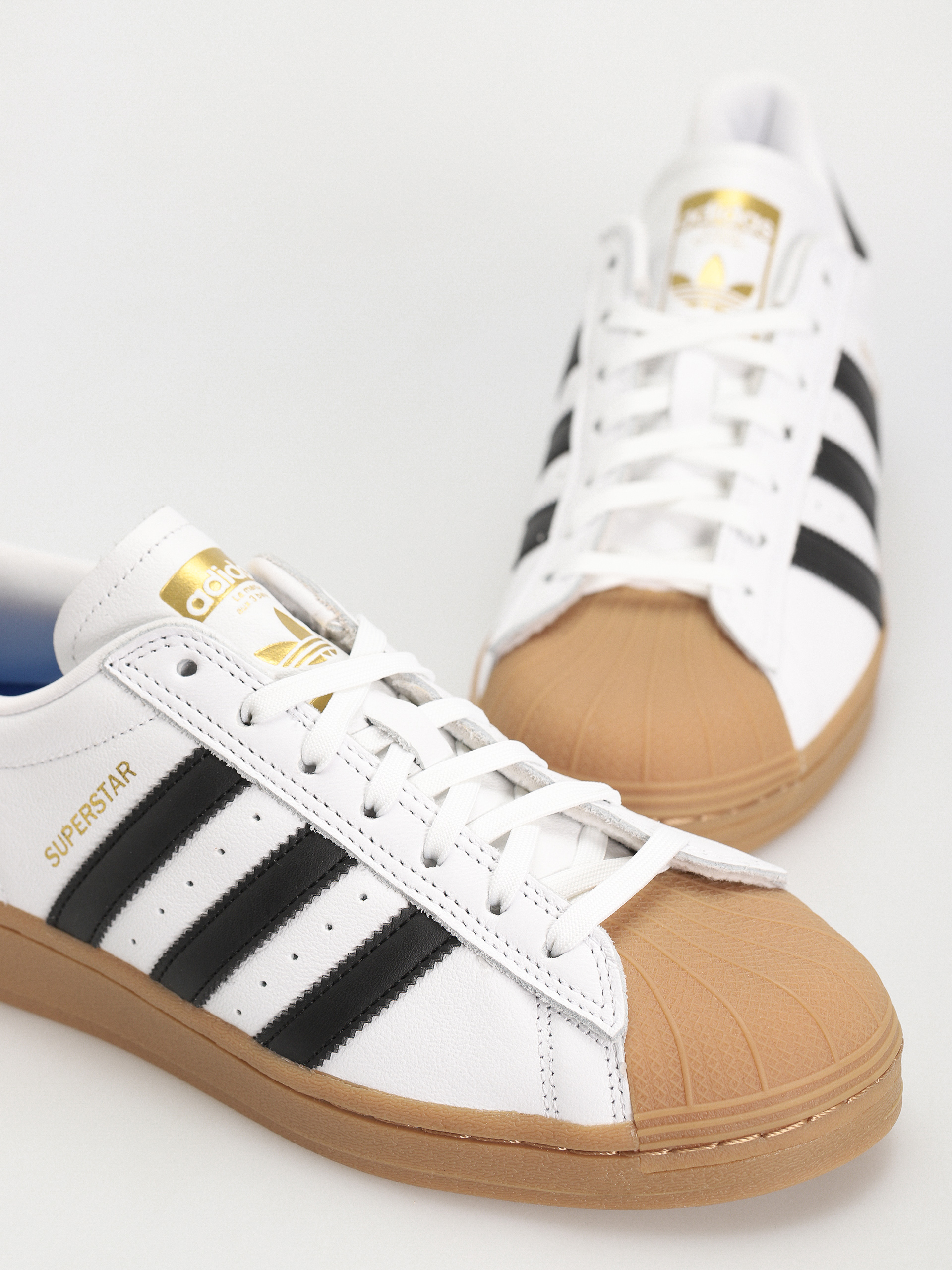 adidas Schuhe Superstar ADV (ftwwht/cblack/gum4)