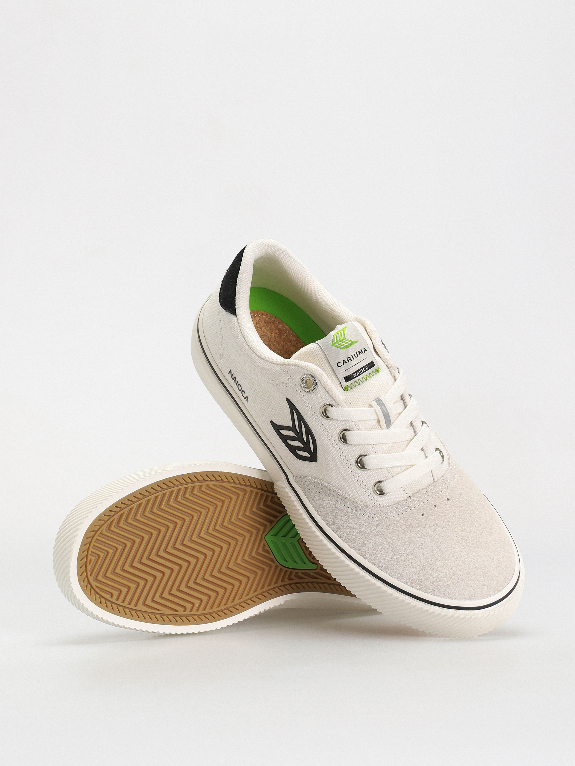 Cariuma Shoes Naioca Pro (vintage white/off white/black)