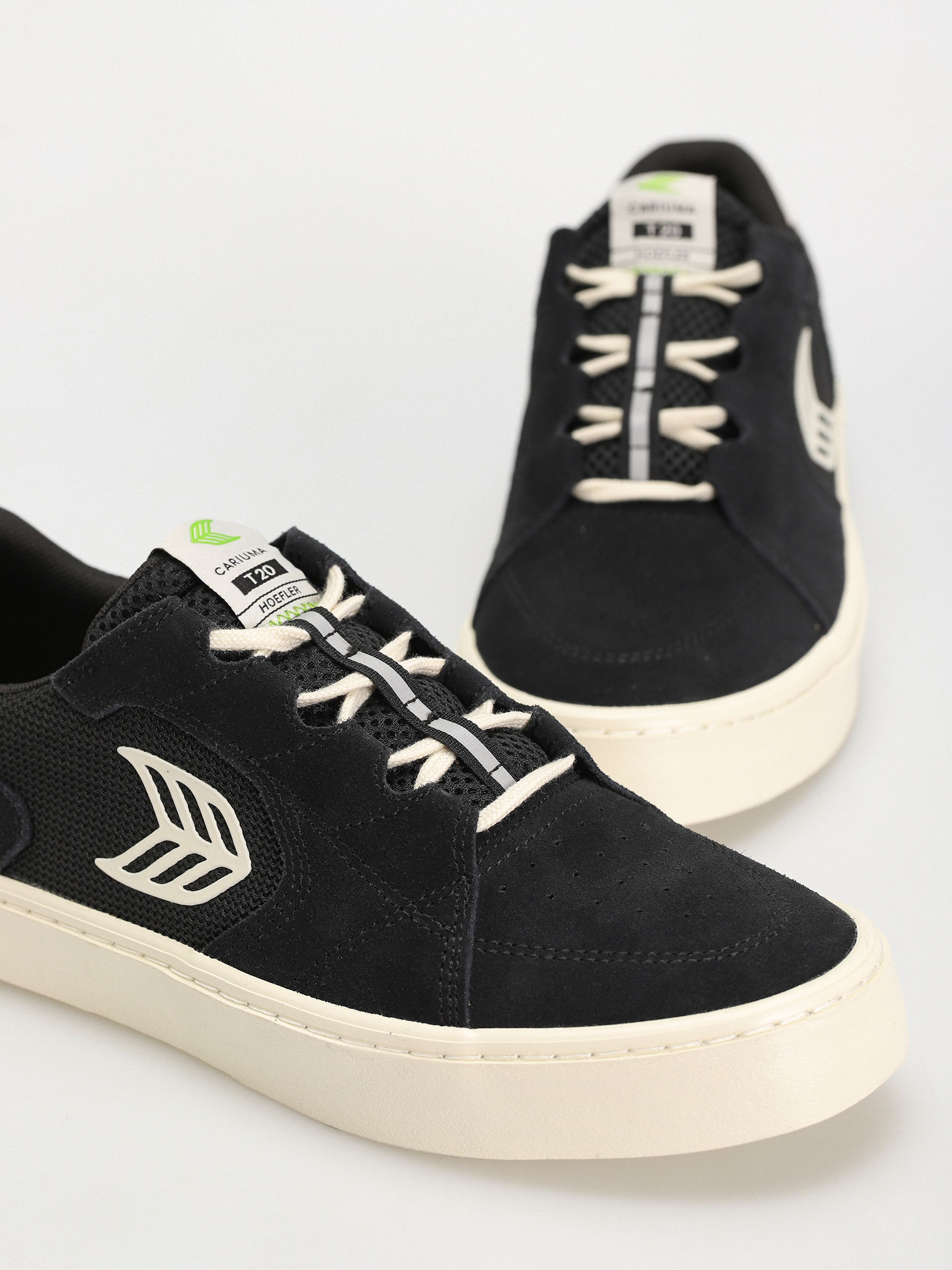 Cariuma Shoes T20 Pro (black/ivory)