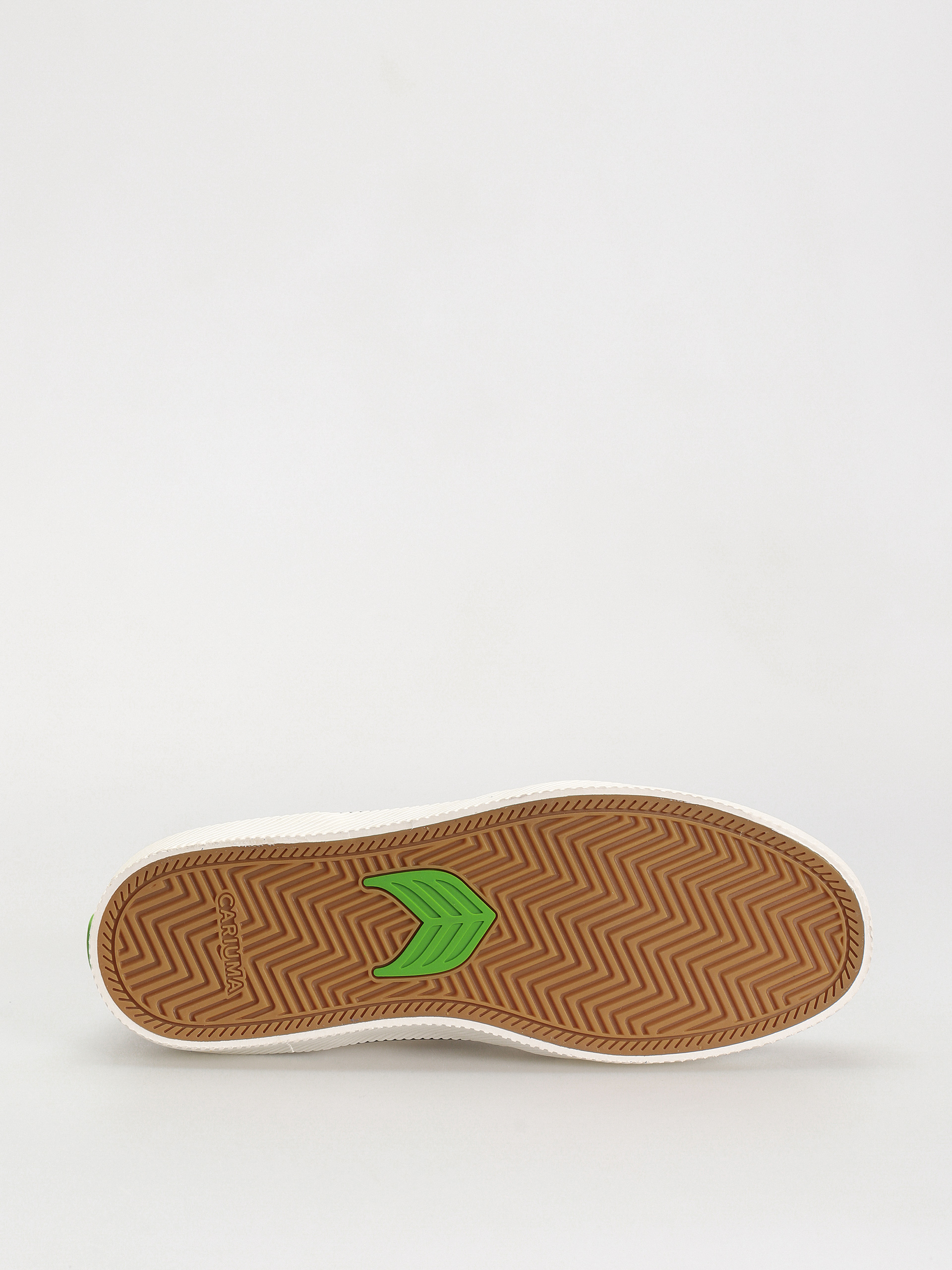 Cariuma Shoes Vallely Pro (off white/charcoal grey)