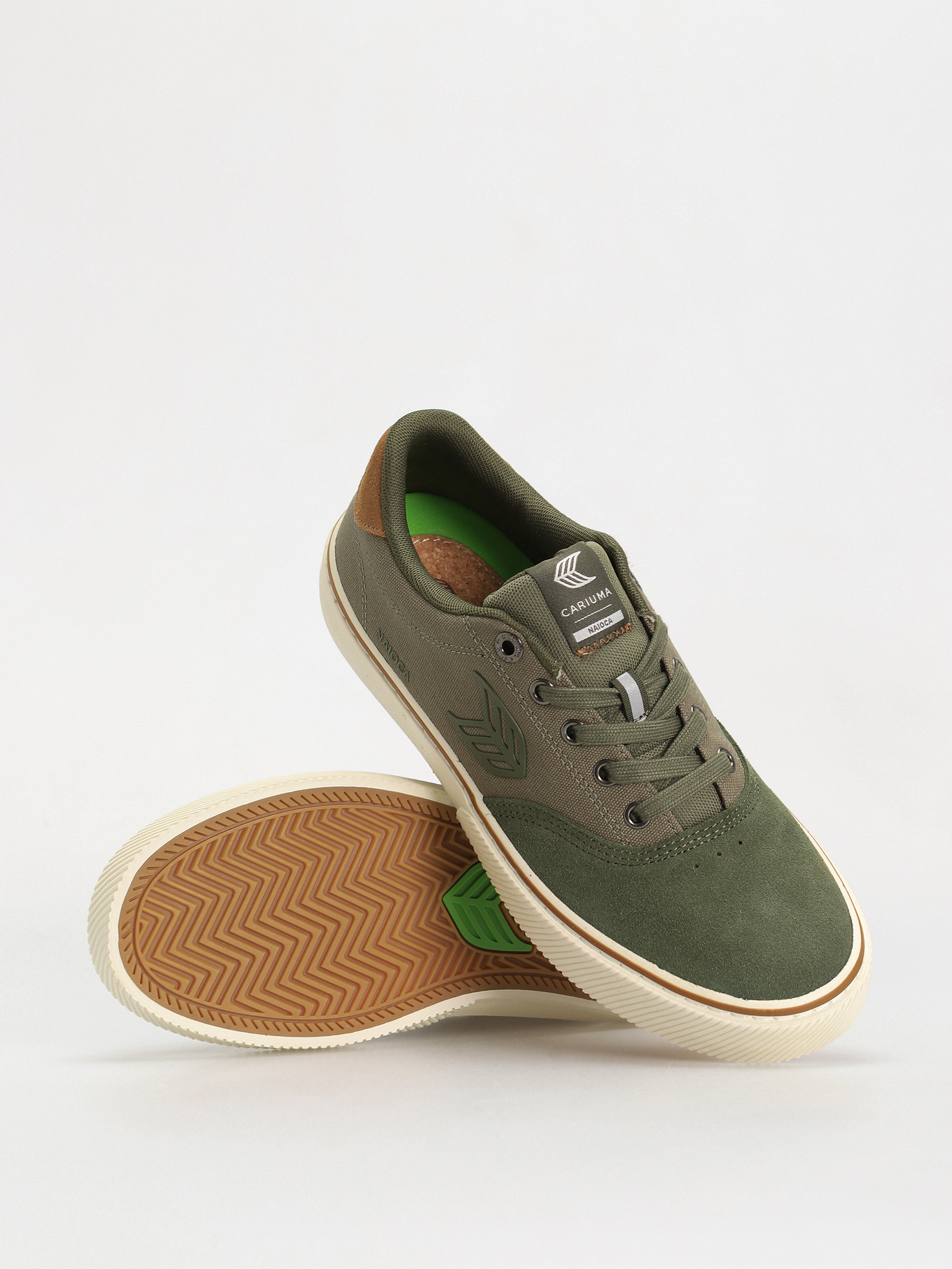 Cariuma Shoes Naioca Pro (bronze green)
