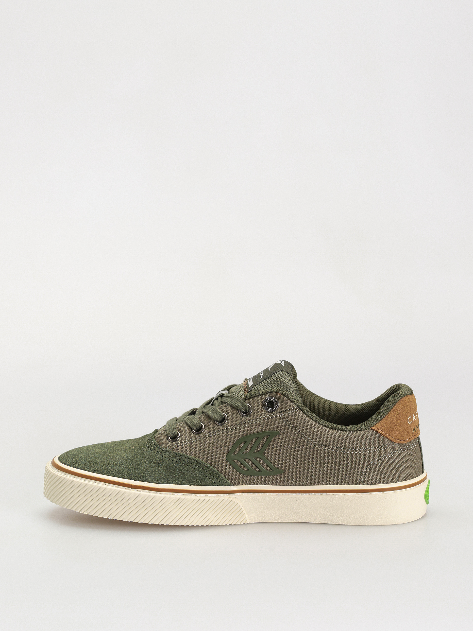 Cariuma Shoes Naioca Pro (bronze green)