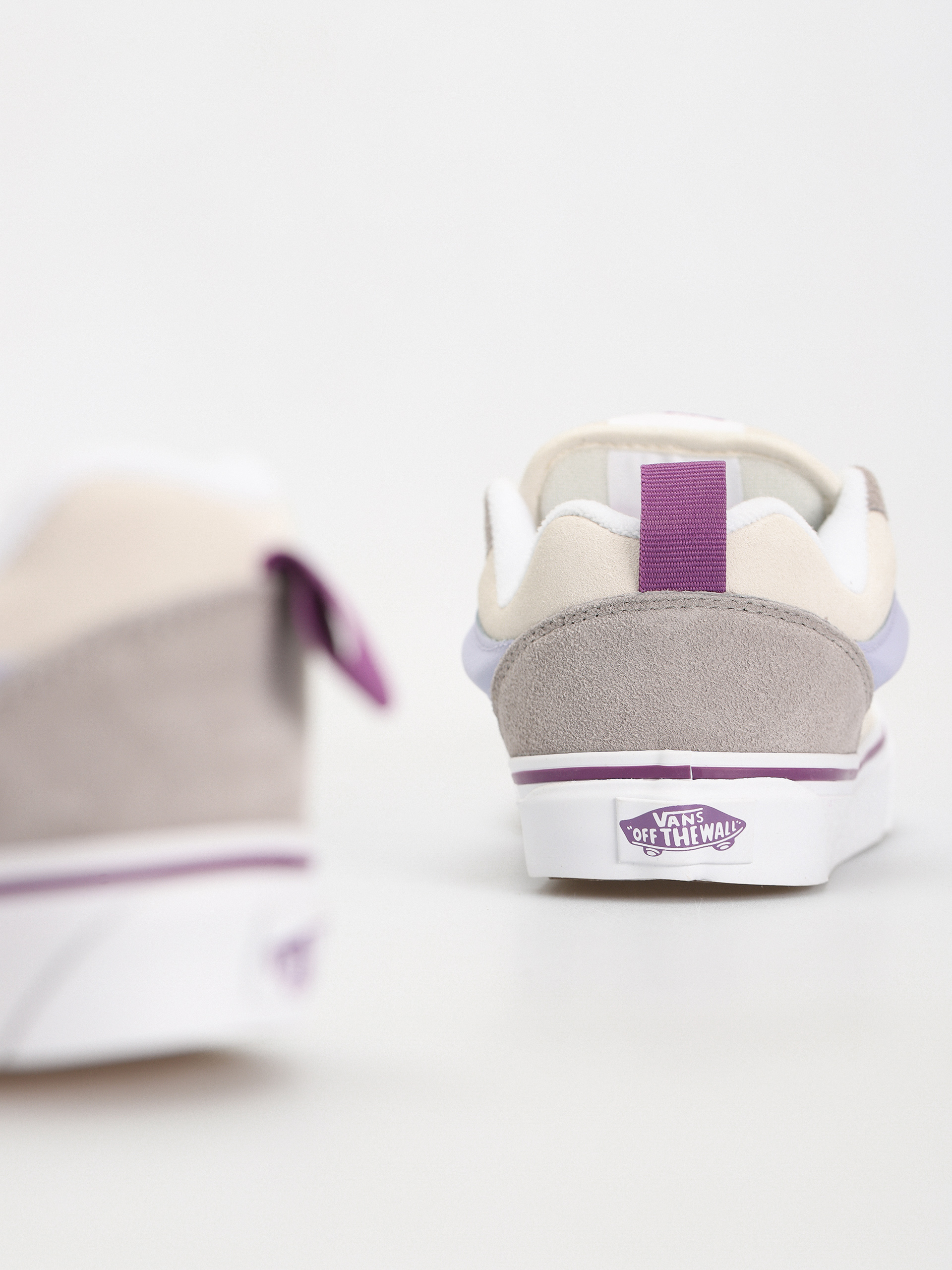 Vans Knu Skool Shoes (tri block purple)