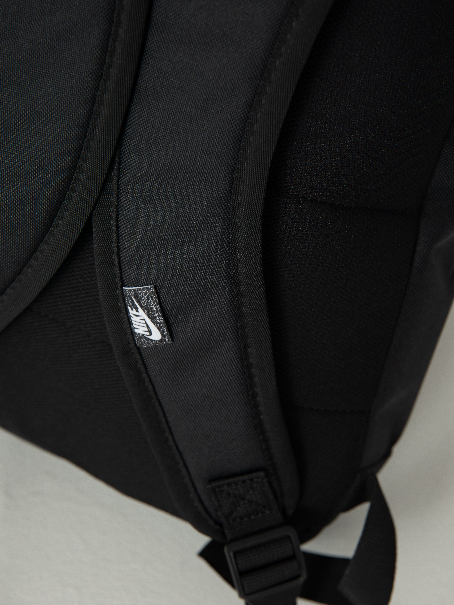 Nike SB Elemental Backpack (black/black/white)