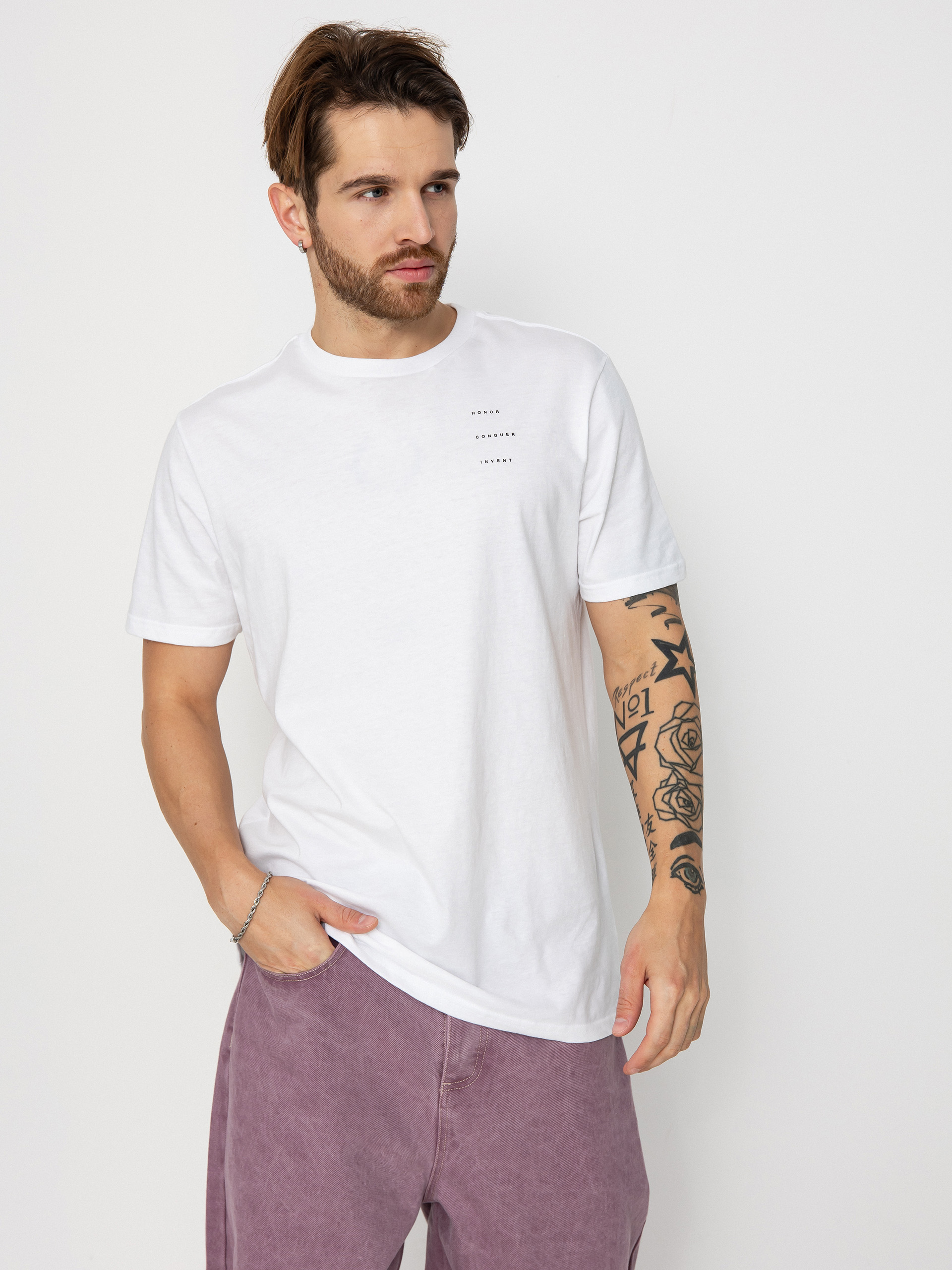 Fox Sipping Prem T-Shirt (white)