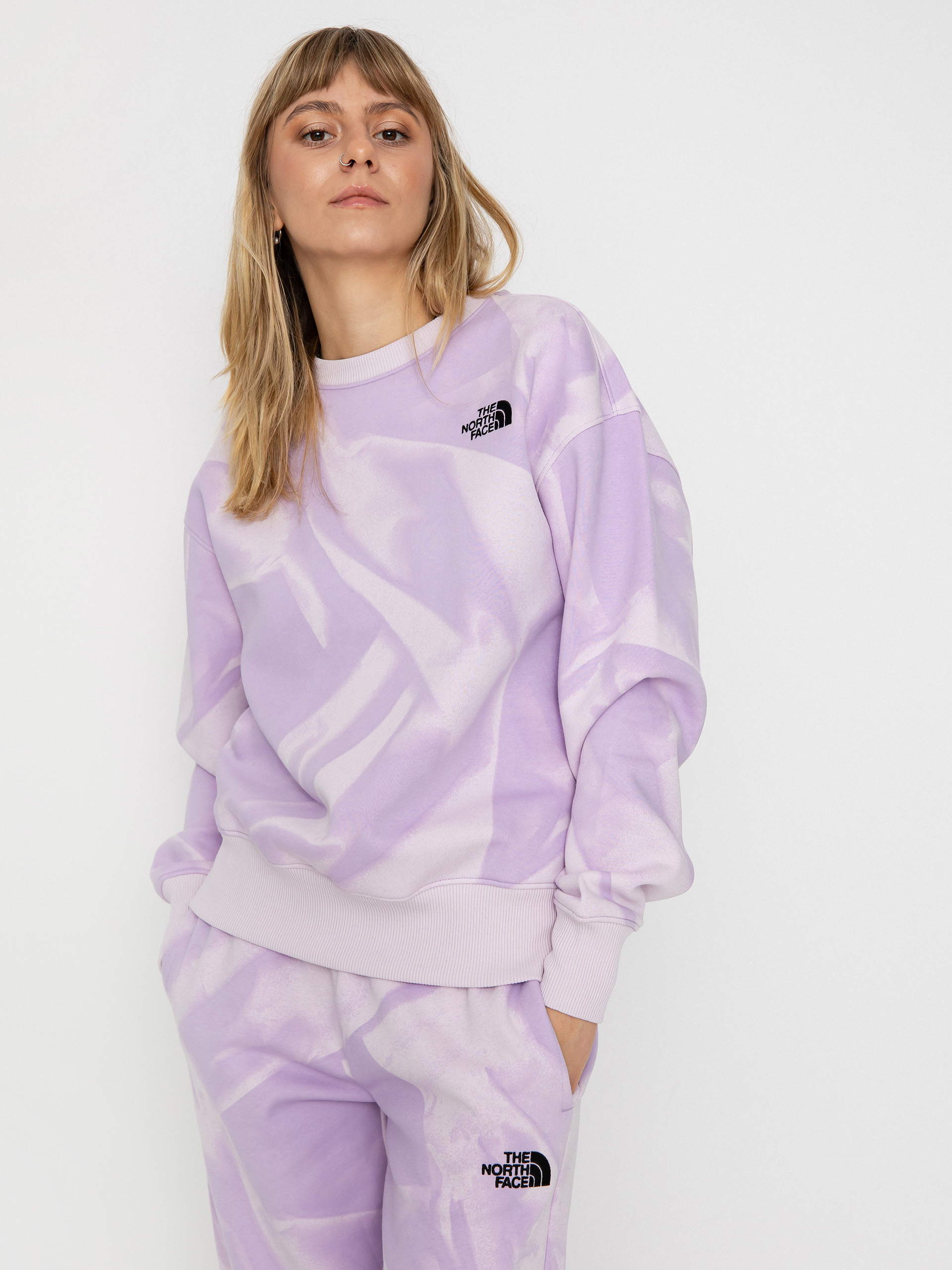 The North Face Essential Crew Print Wmn Sweatshirt (icy lilac garment fold)