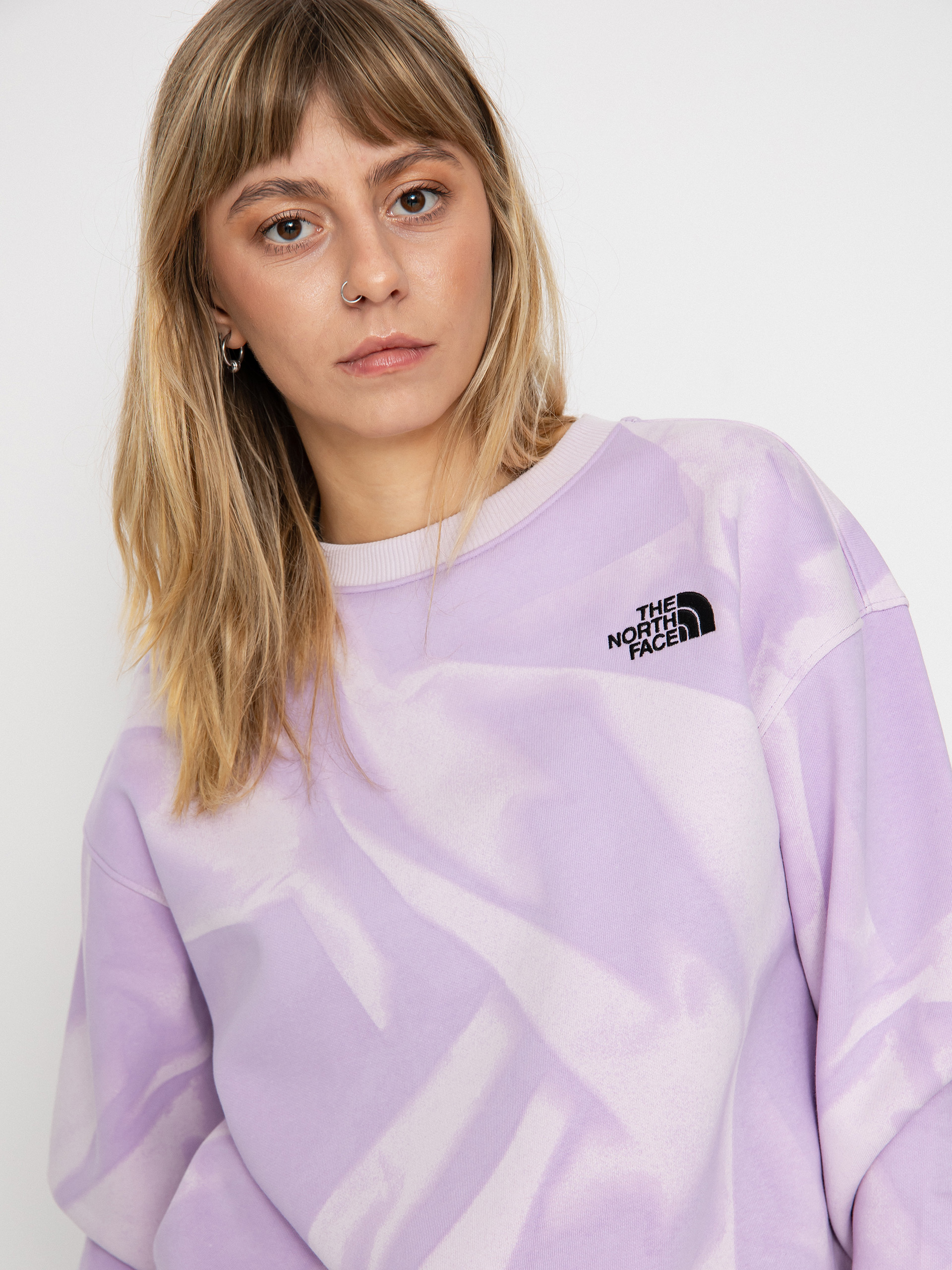 The North Face Essential Crew Print Wmn Sweatshirt (icy lilac garment fold)
