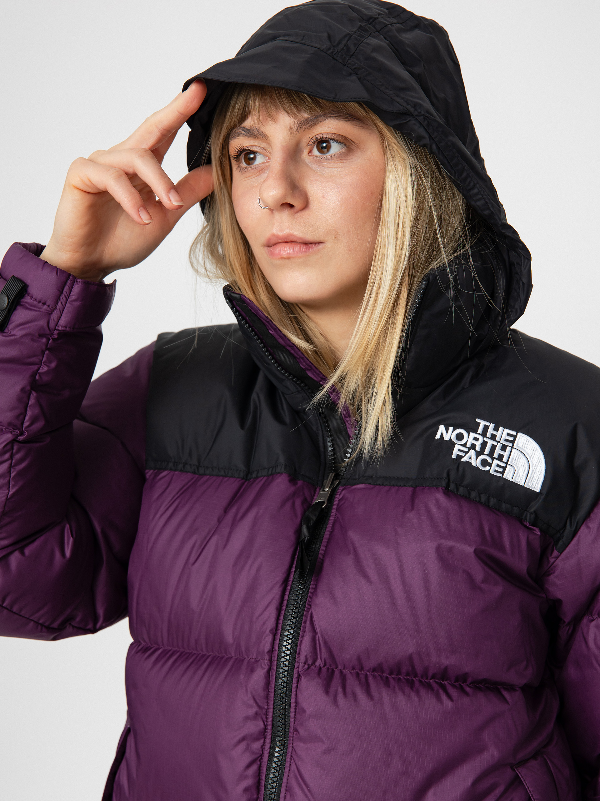 The North Face 1996 Retro Nuptse Wmn Jacket (black currant purple)