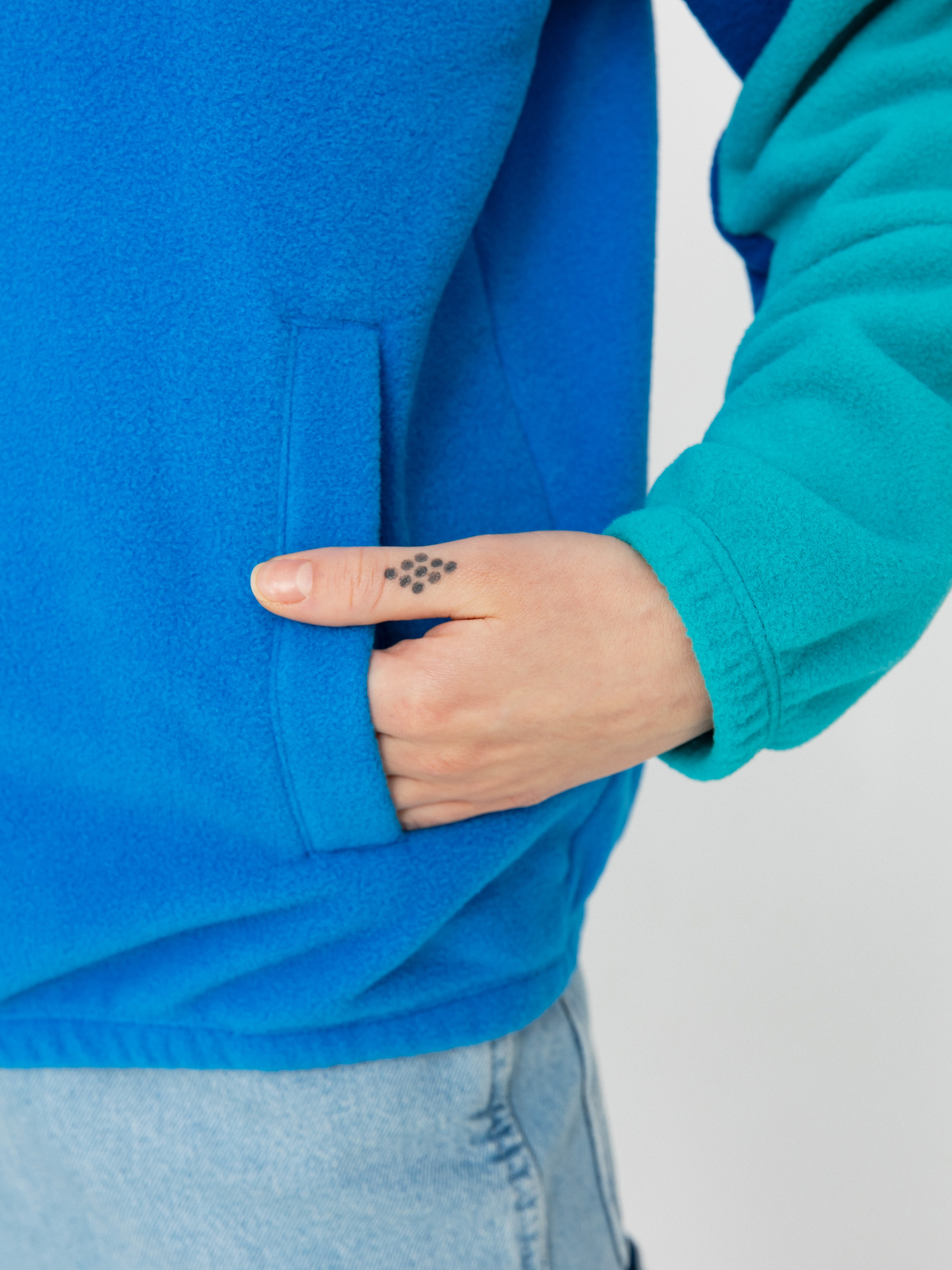 Womens Patagonia Microdini Hoody Fleece  (vessel blue)