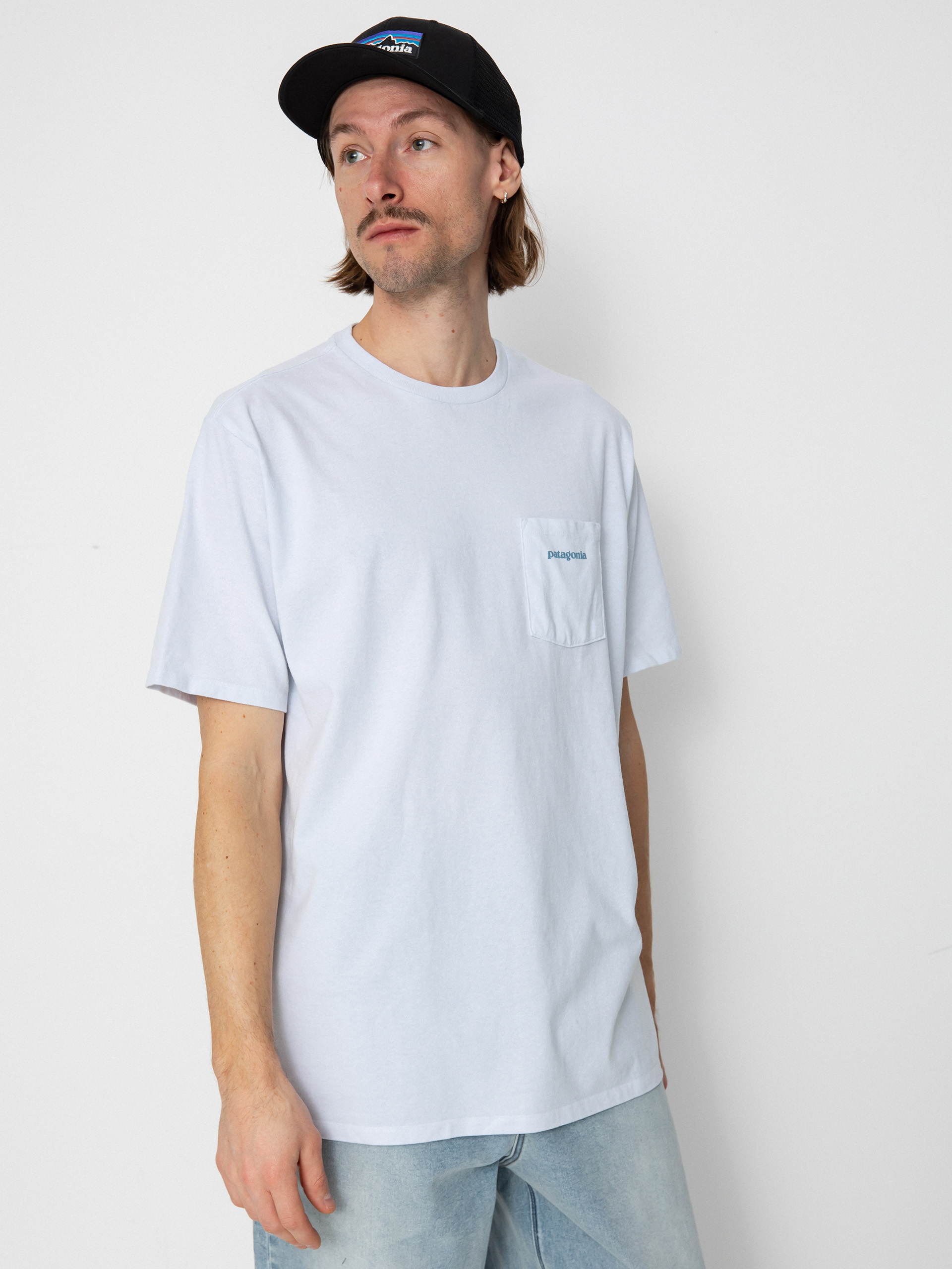 Patagonia Boardshort Logo Pocket Responsibili T-Shirt (white)